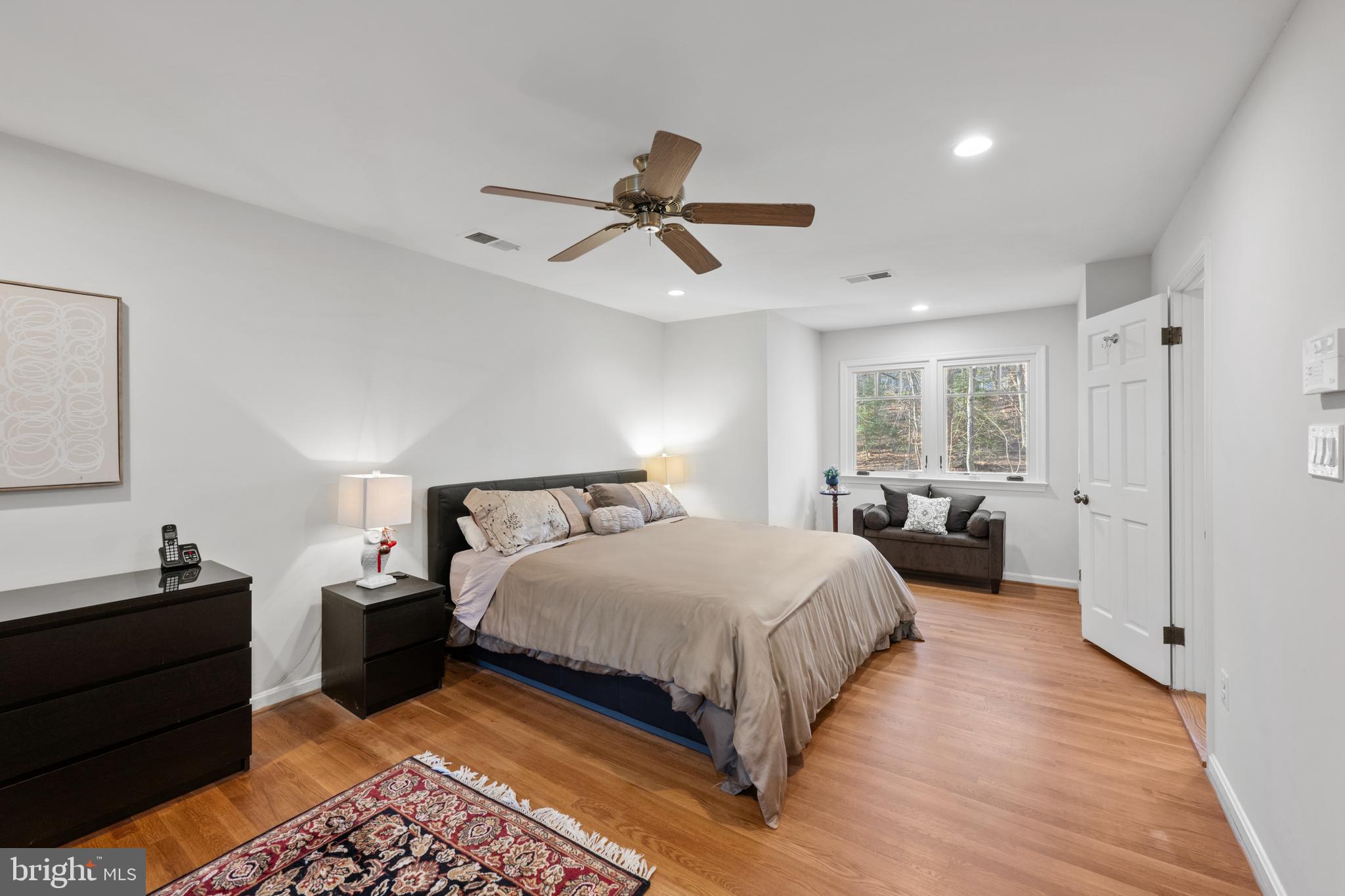 RIVER FALLS - Residential