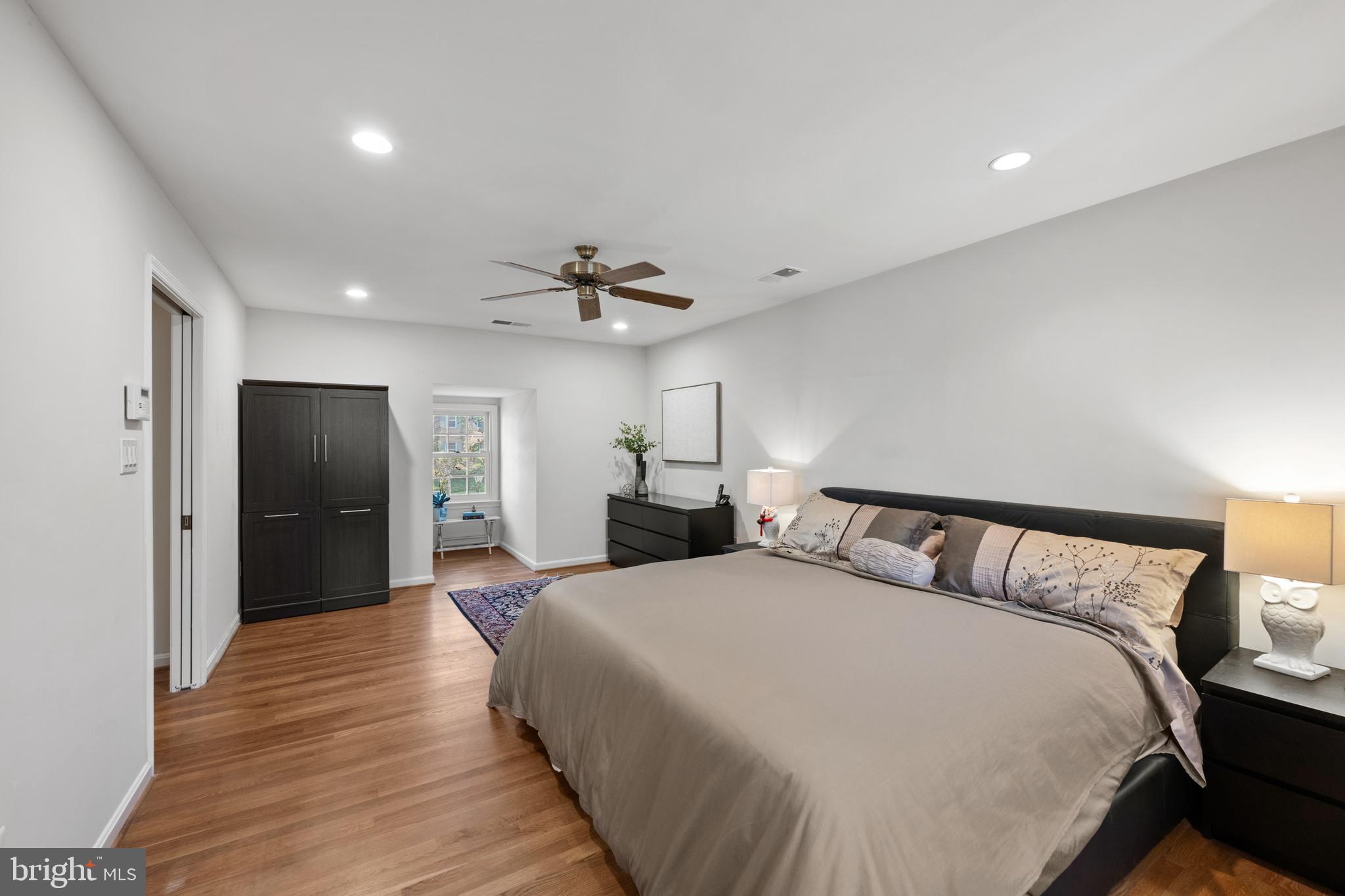 RIVER FALLS - Residential