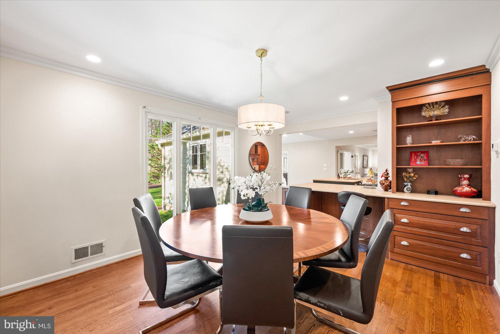 RIVER FALLS - Residential