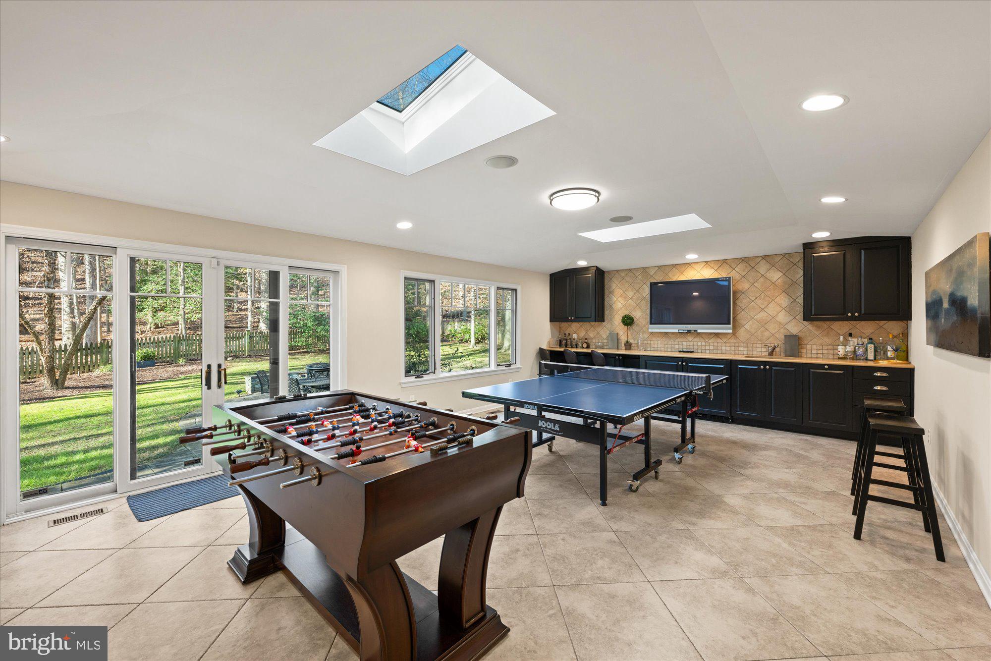 RIVER FALLS - Residential