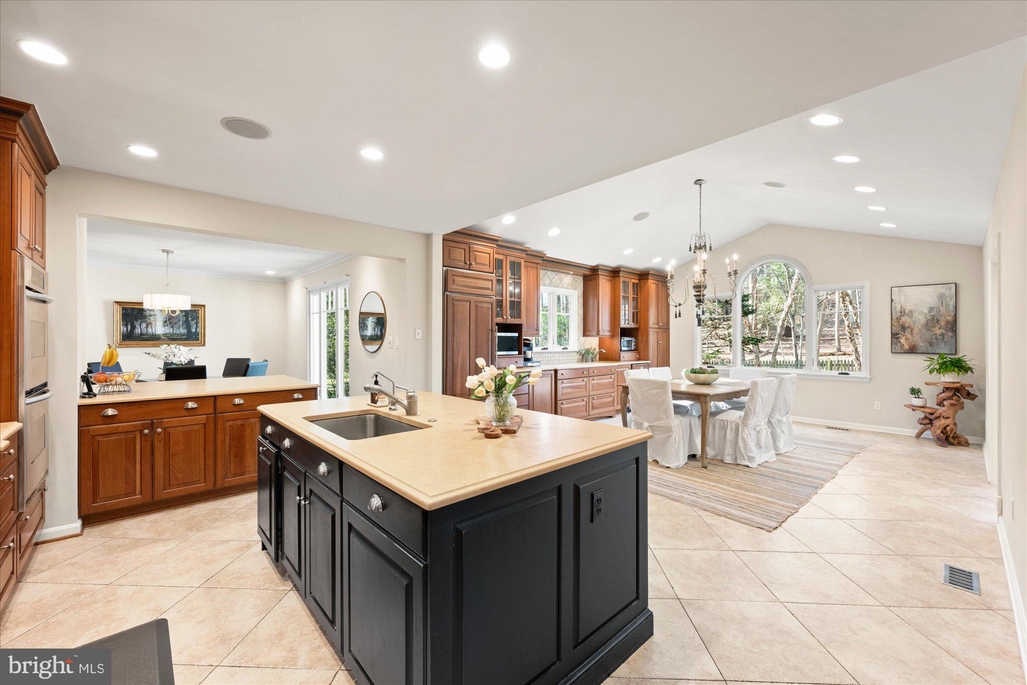 RIVER FALLS - Residential