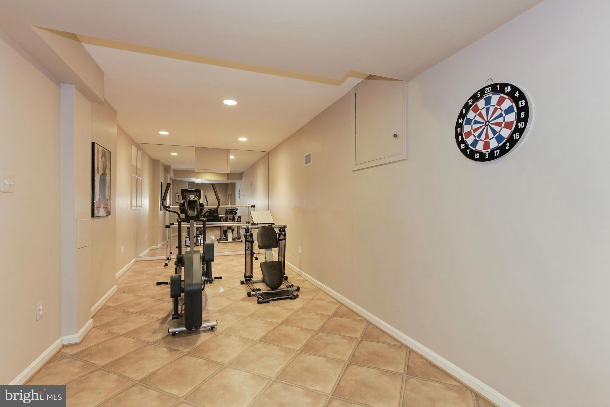 RIVER FALLS - Residential