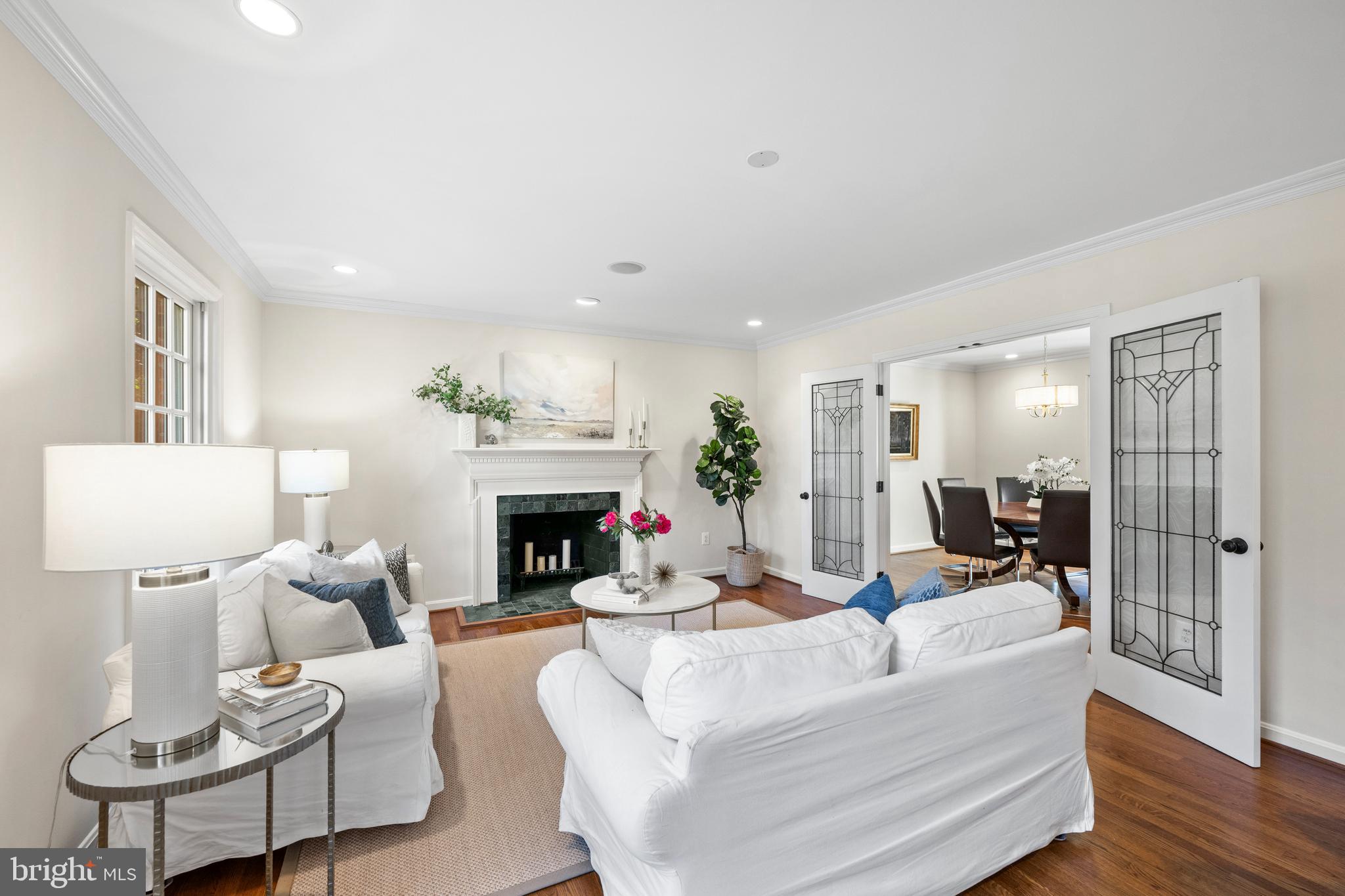 RIVER FALLS - Residential