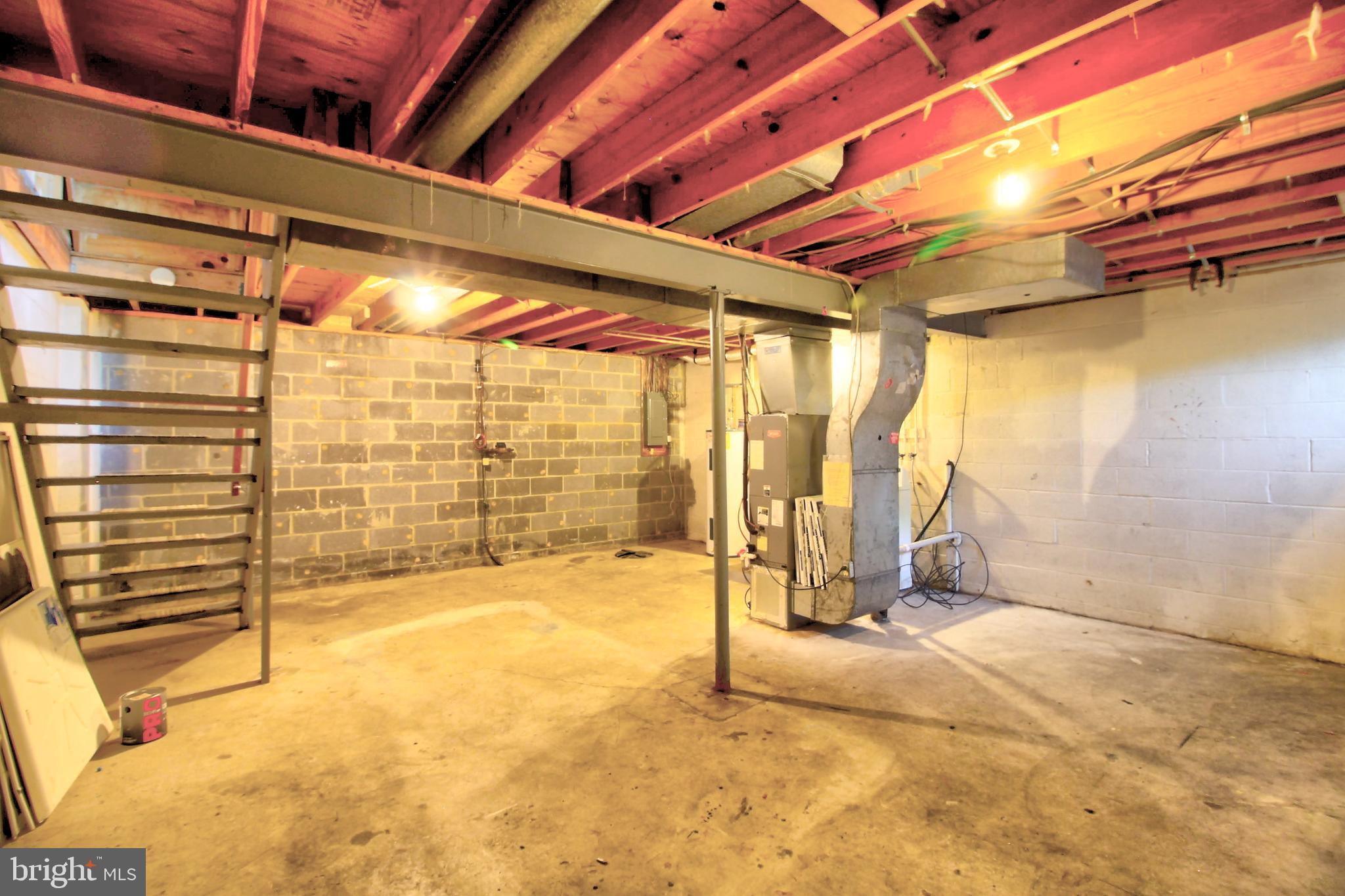 AMBER MEADOWS - Residential