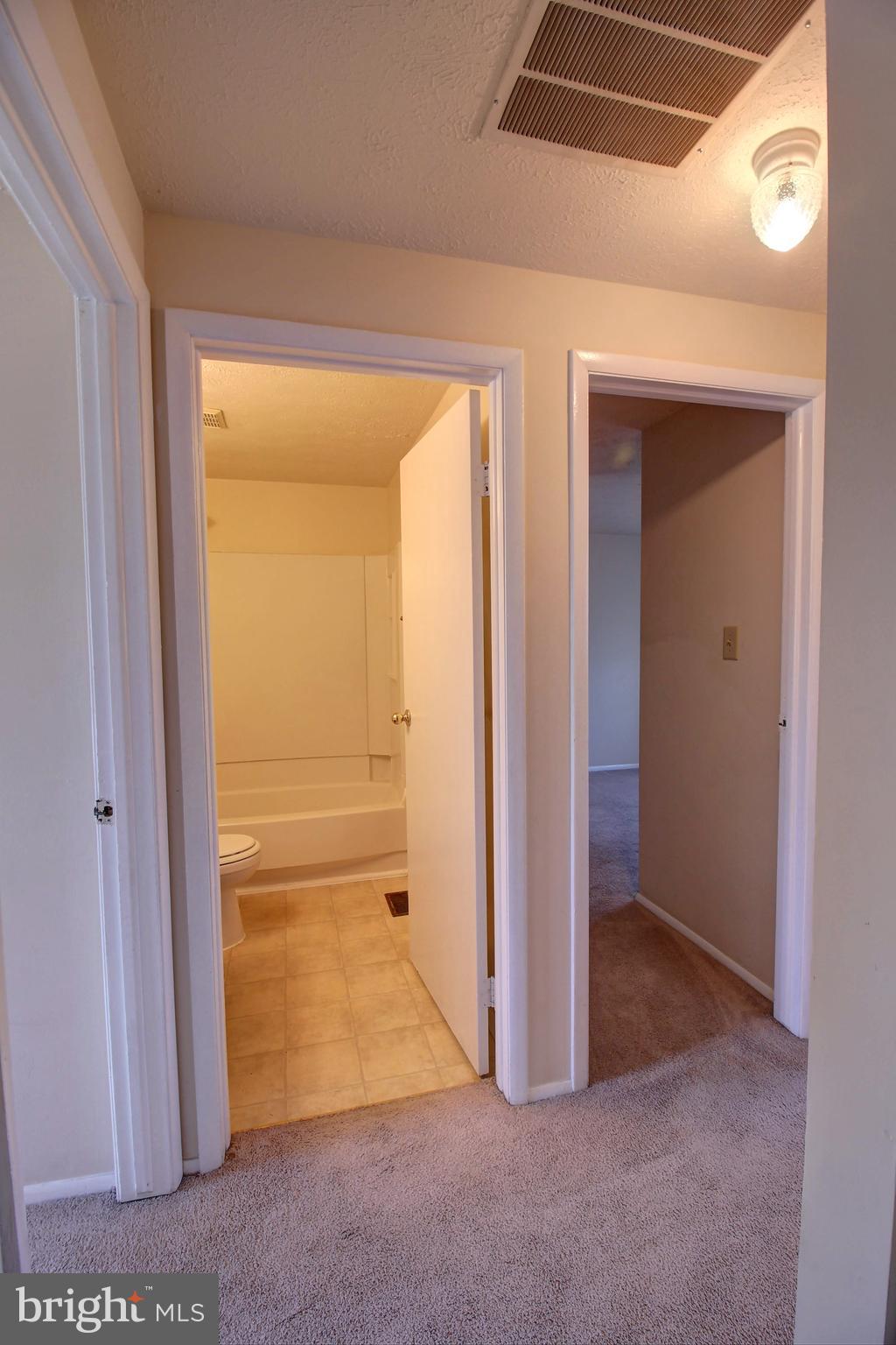 AMBER MEADOWS - Residential