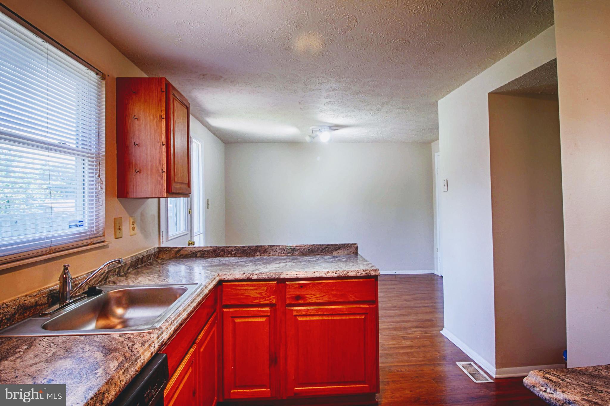 AMBER MEADOWS - Residential