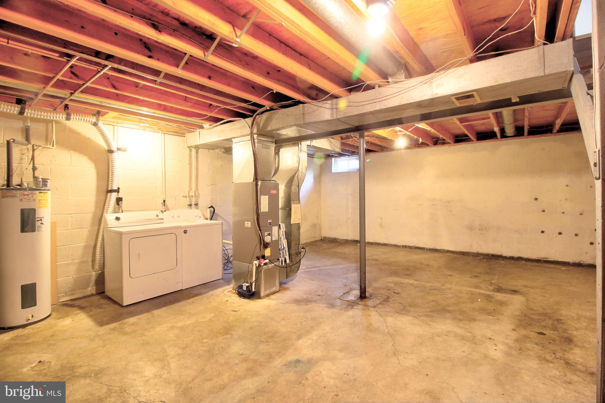 AMBER MEADOWS - Residential