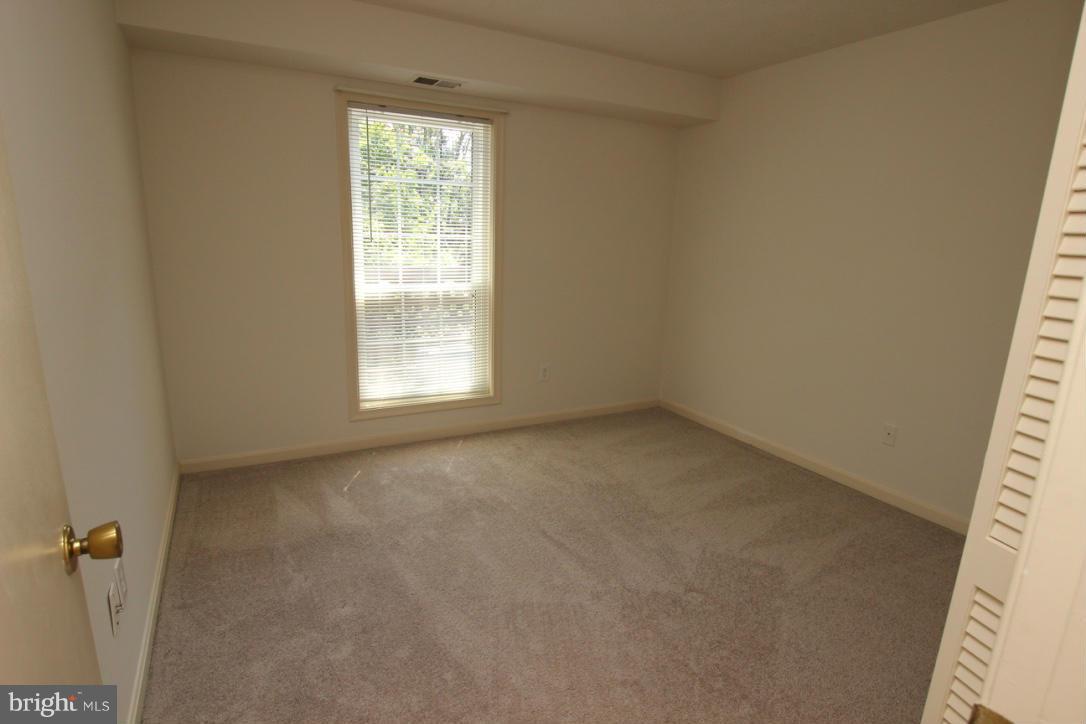 THE OAKTON - Residential Lease