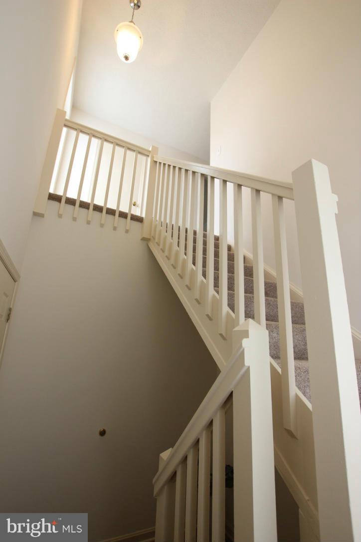 THE OAKTON - Residential Lease