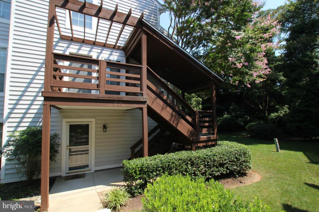 THE OAKTON - Residential Lease