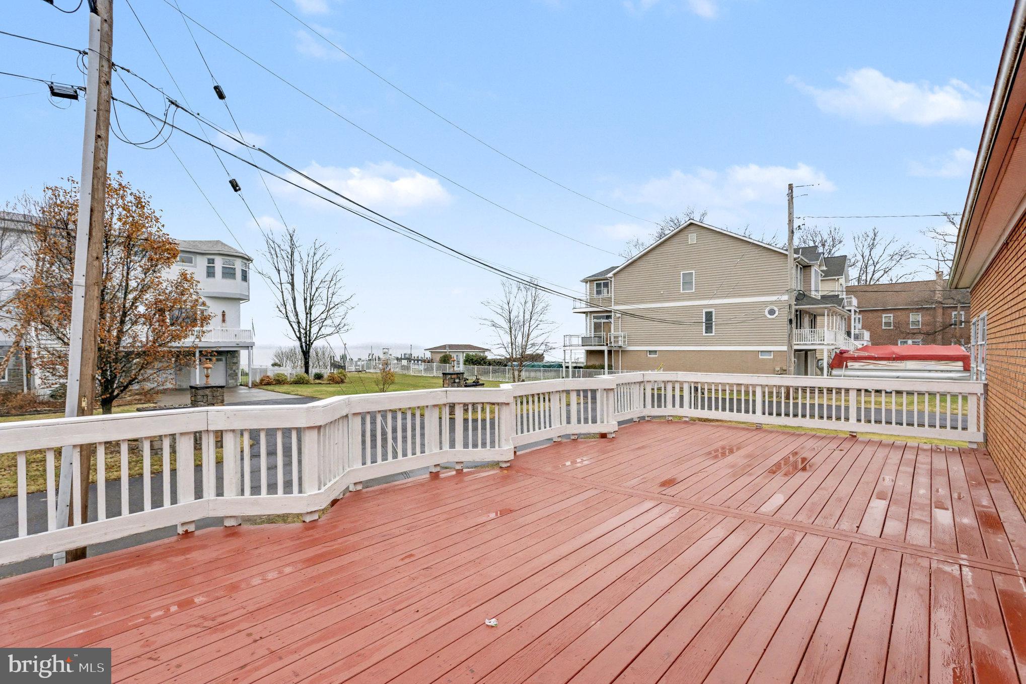 MILLERS ISLAND - Residential