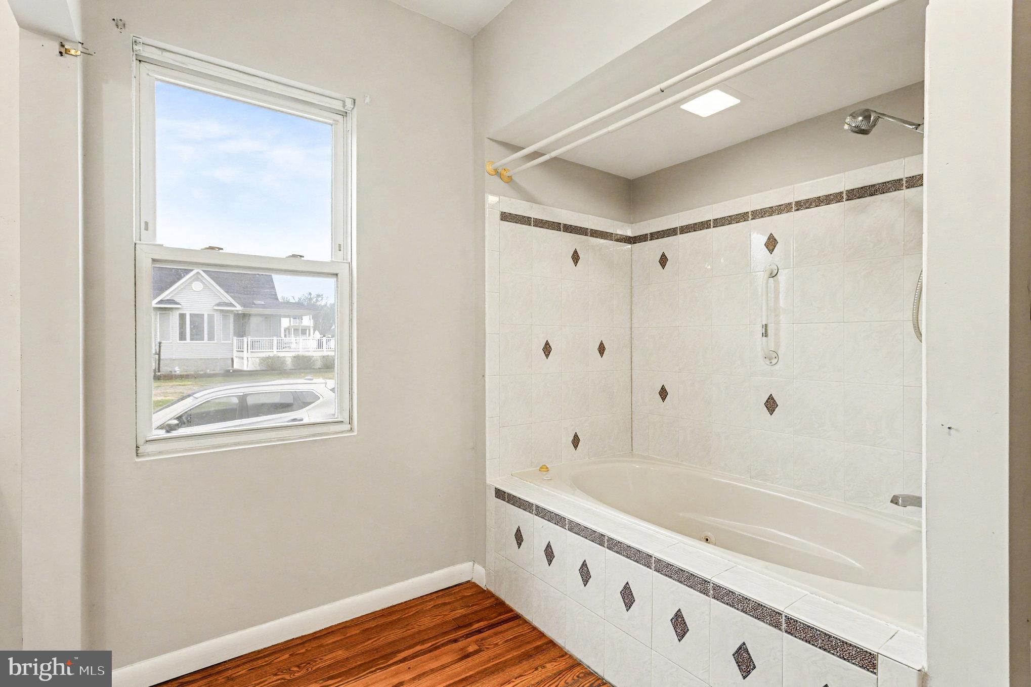 MILLERS ISLAND - Residential