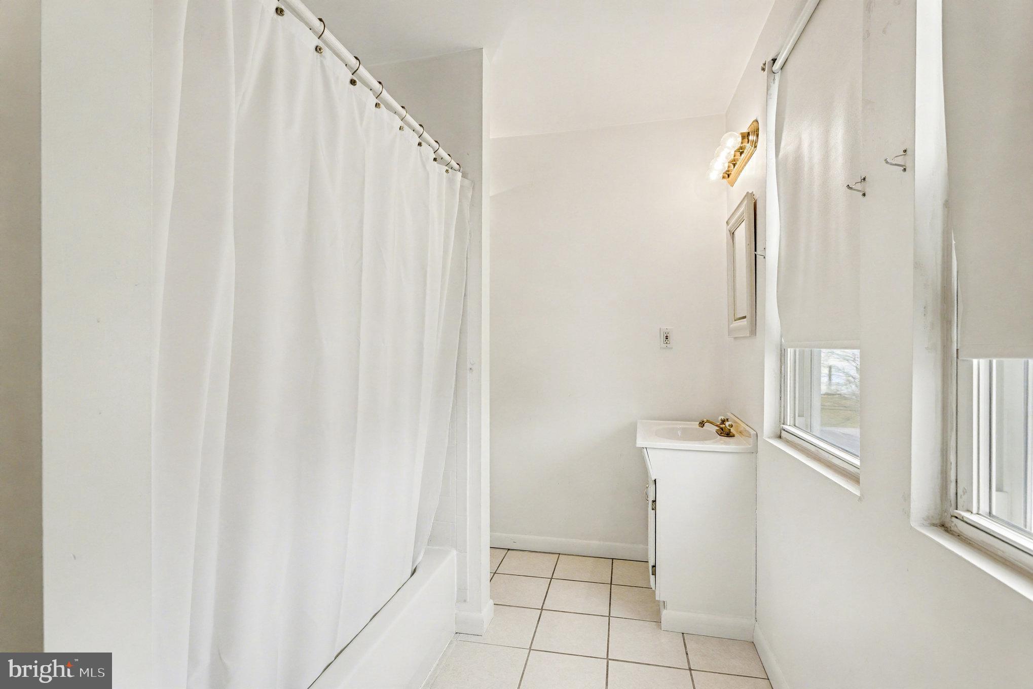 MILLERS ISLAND - Residential