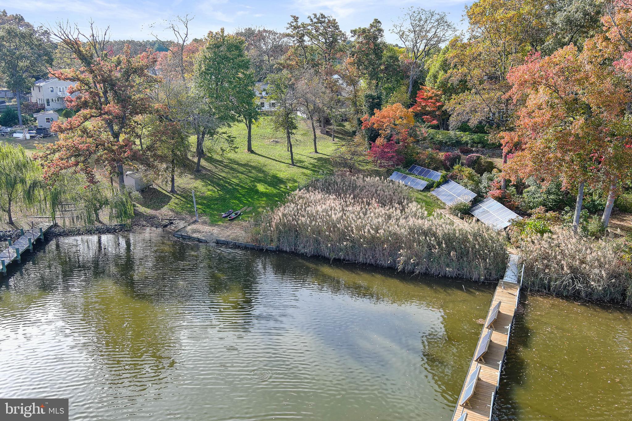 COUNTRY CLUB ESTATES - Residential