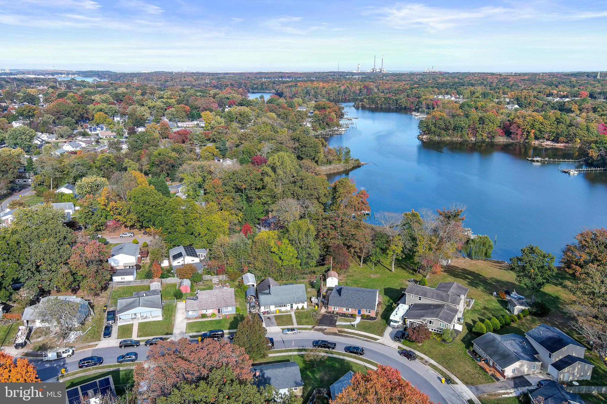 COUNTRY CLUB ESTATES - Residential