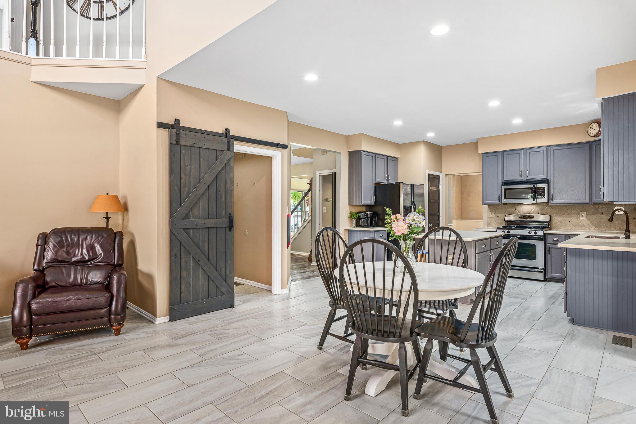 POTOMAC LAKES - Residential