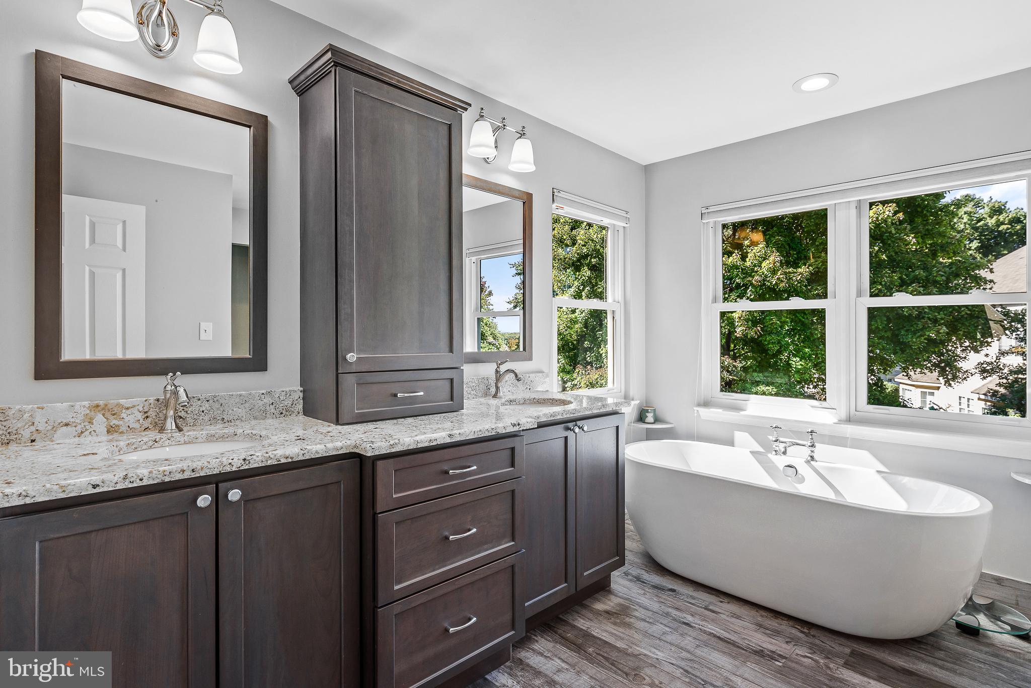 POTOMAC LAKES - Residential