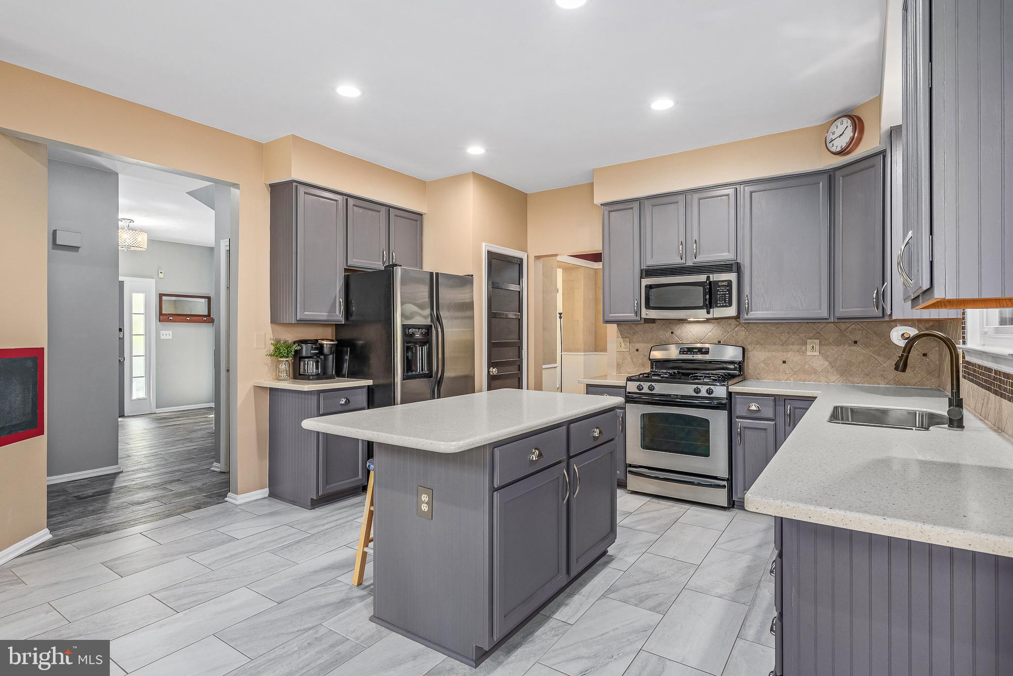 POTOMAC LAKES - Residential