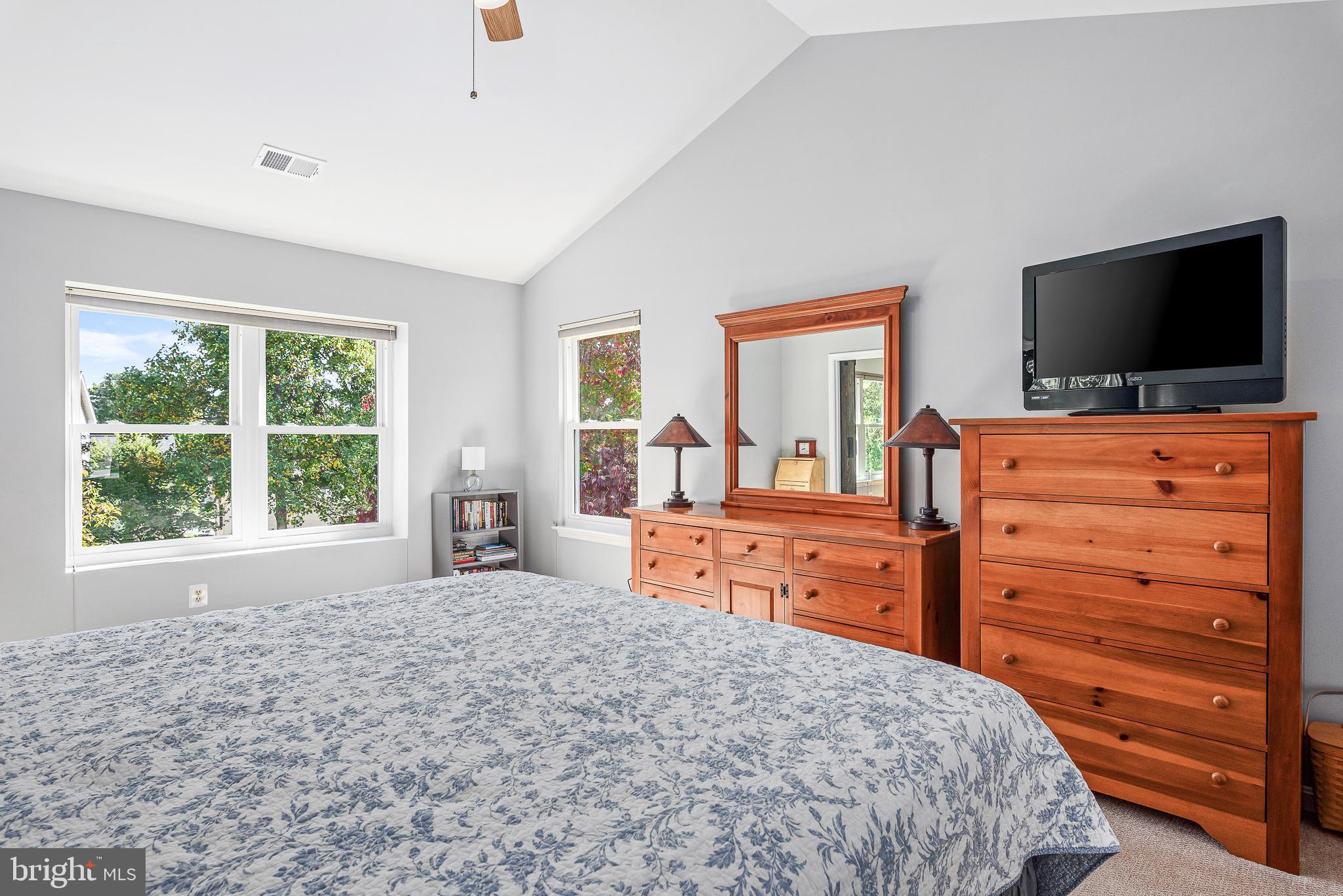 POTOMAC LAKES - Residential