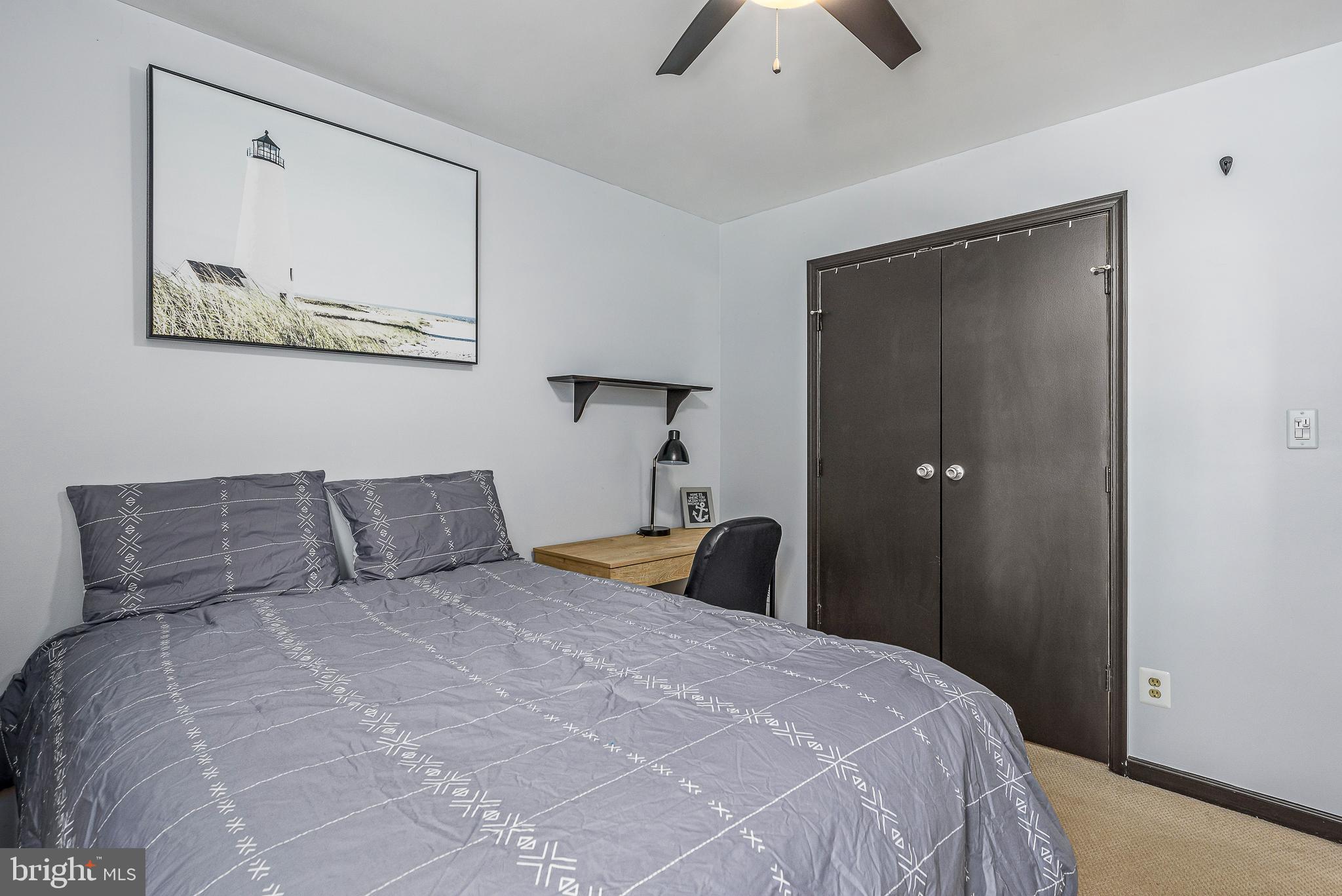 POTOMAC LAKES - Residential