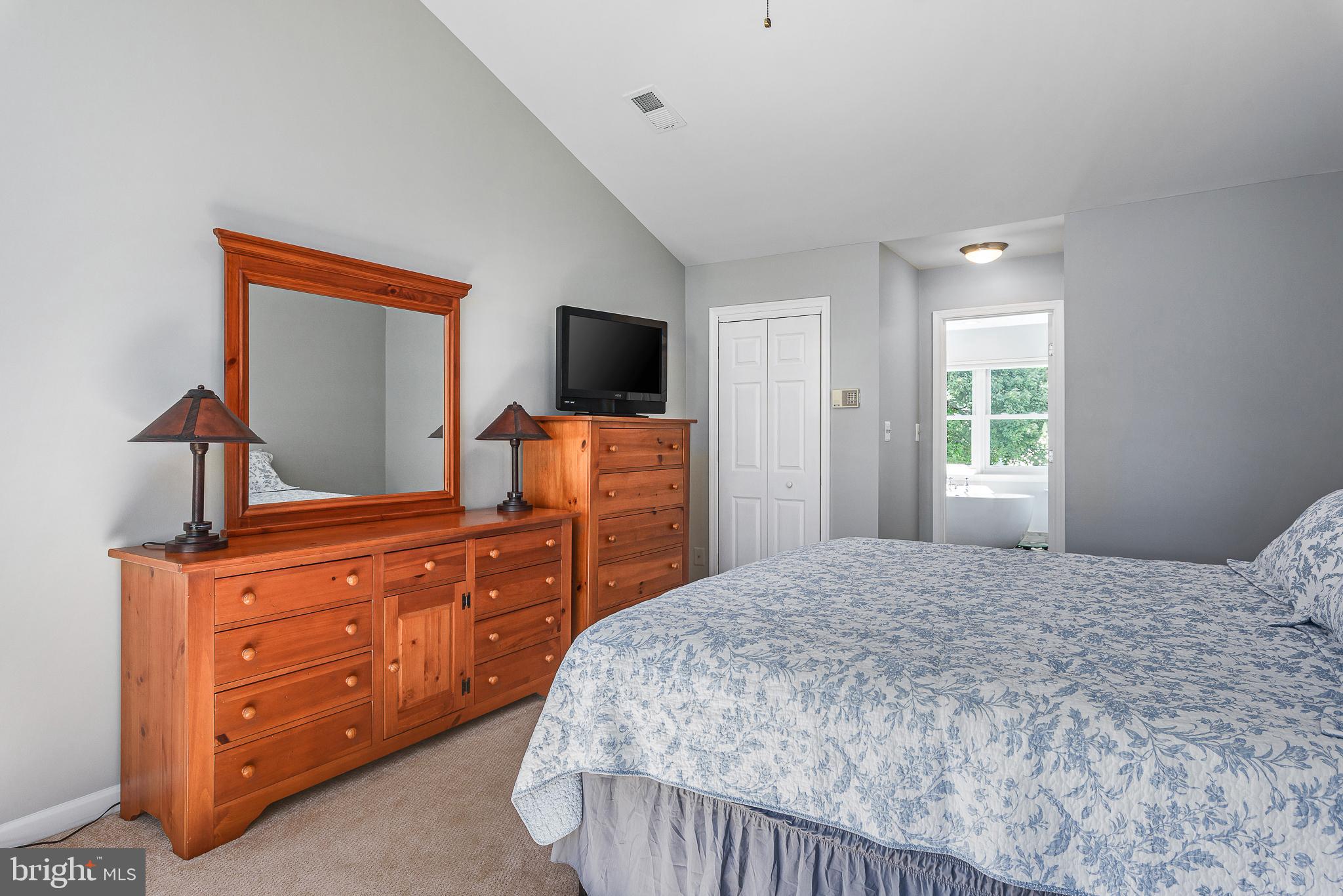 POTOMAC LAKES - Residential