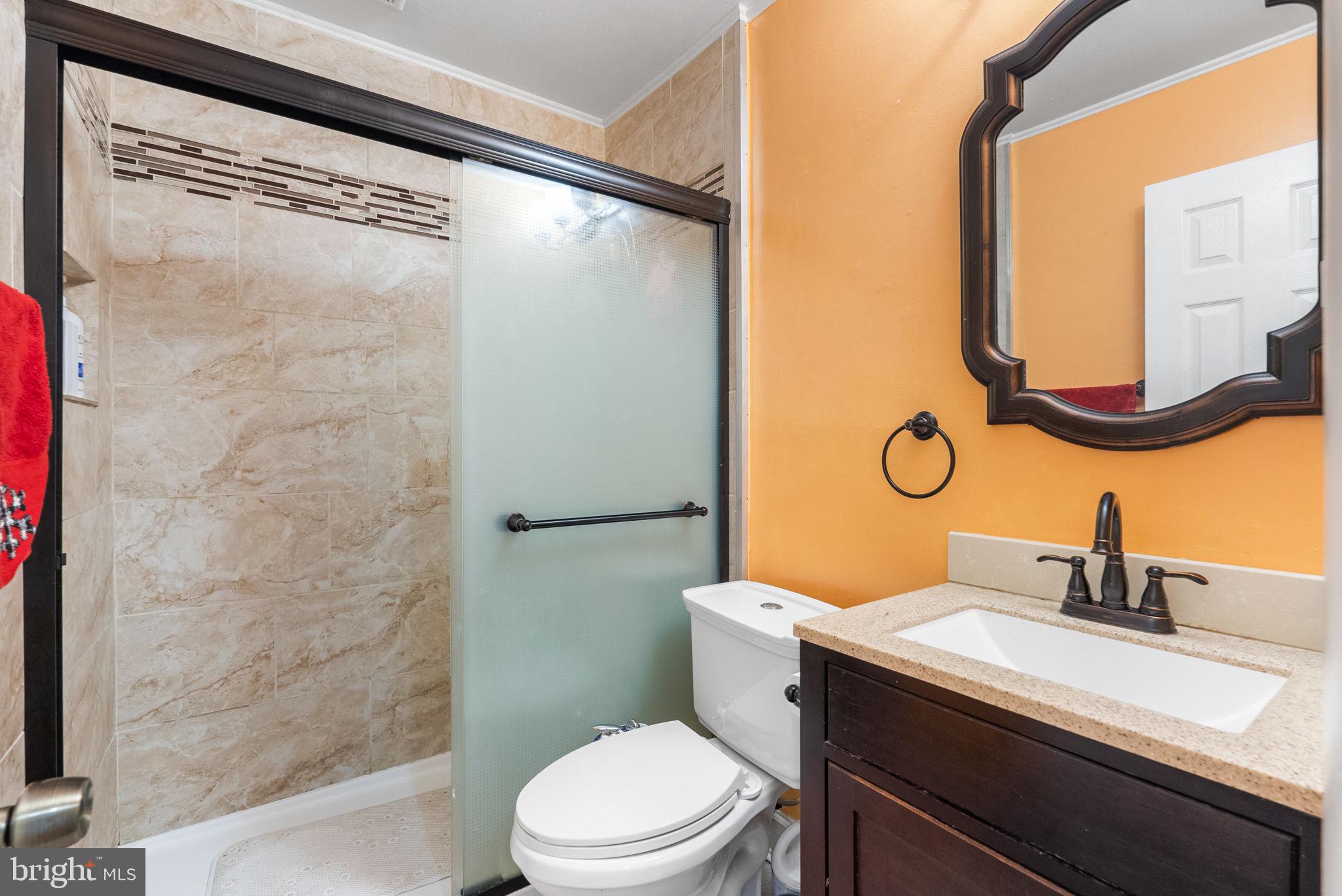 MONTCLAIR MANOR - Residential