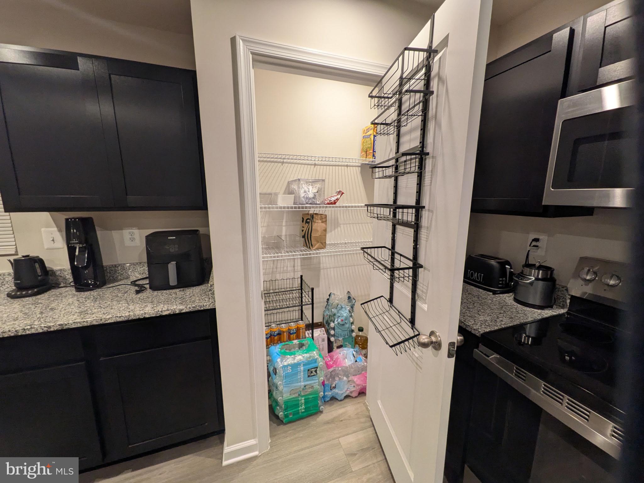 CARDINAL POINTE - Residential