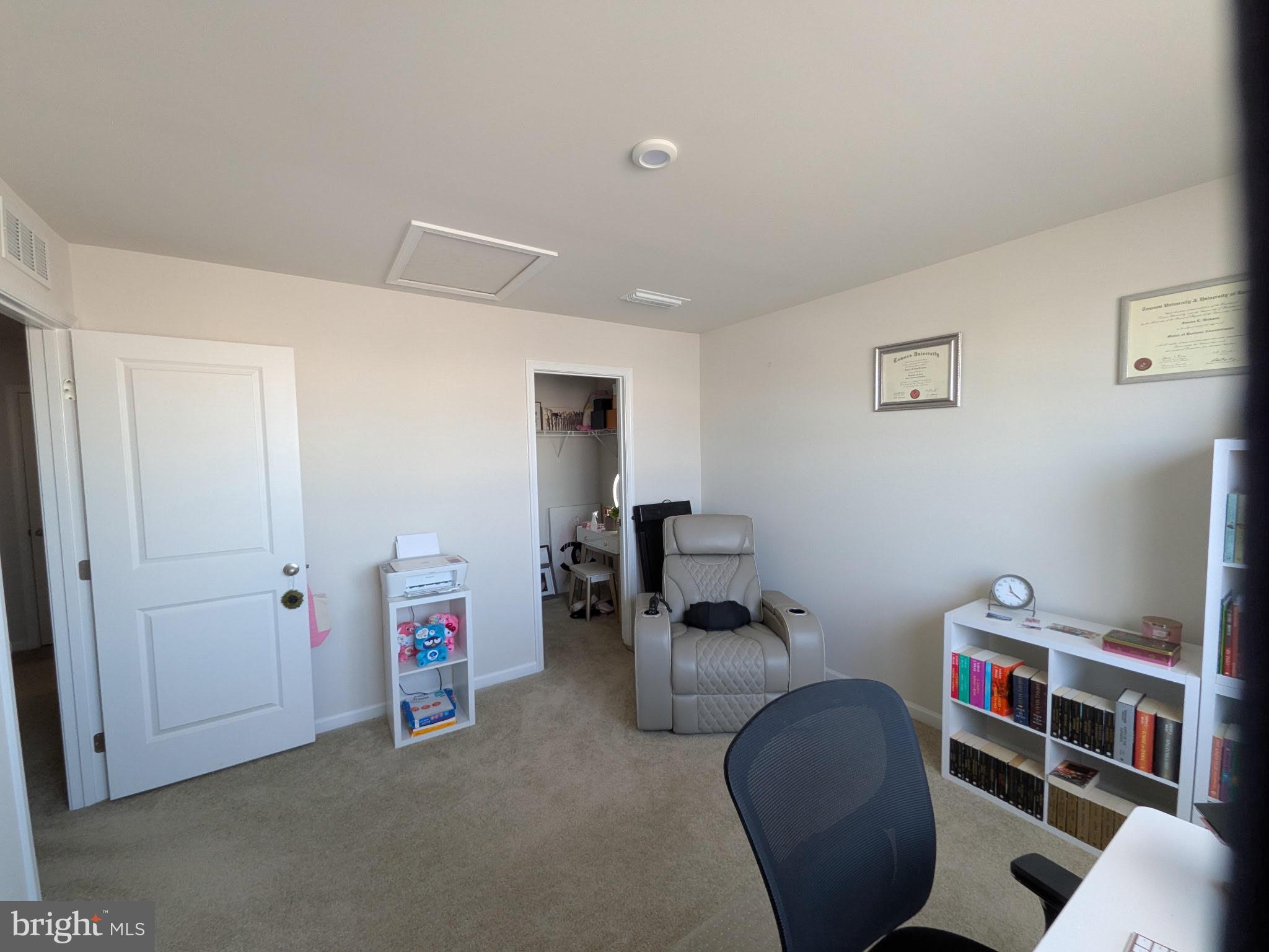 CARDINAL POINTE - Residential