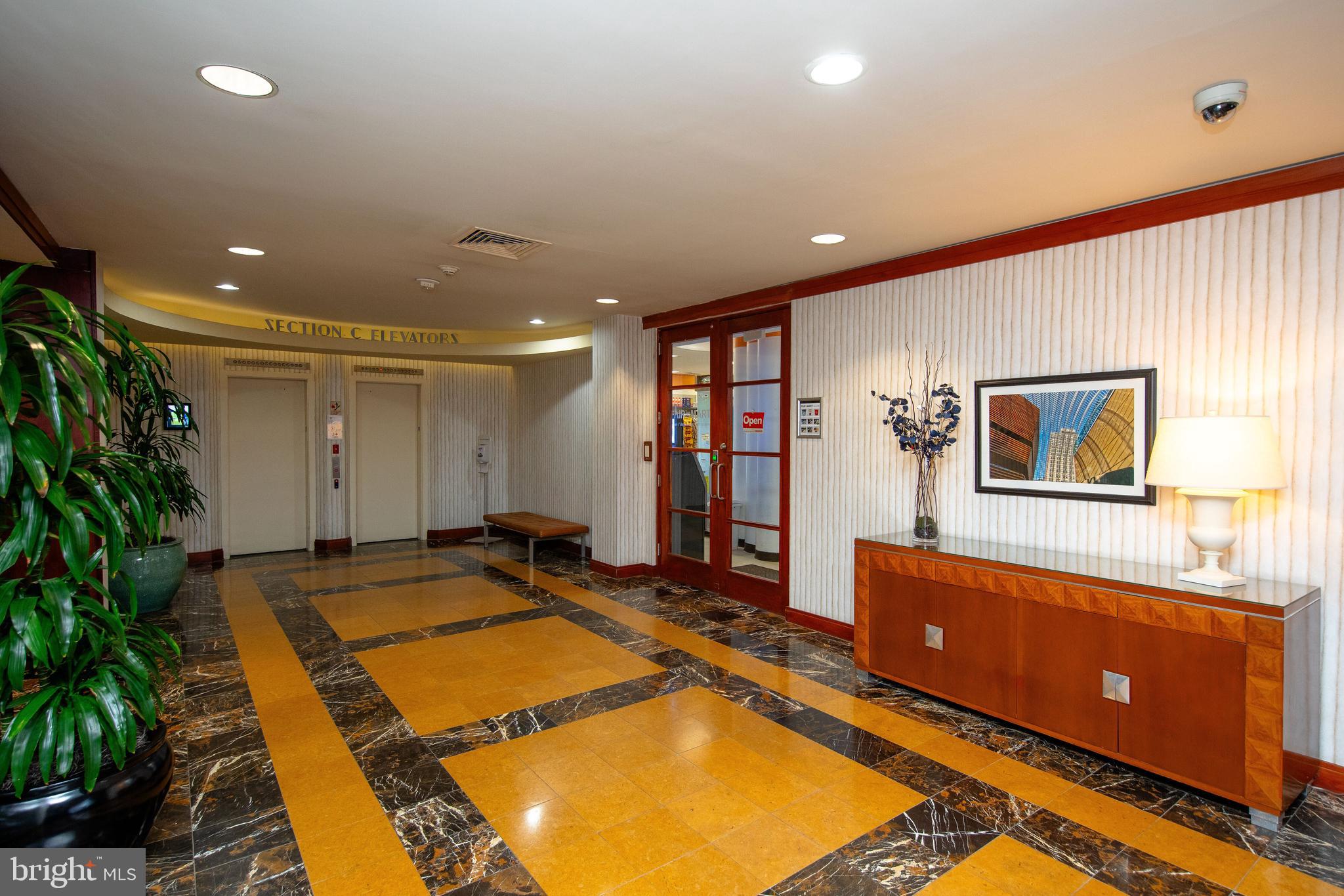 ART MUSEUM AREA - Residential