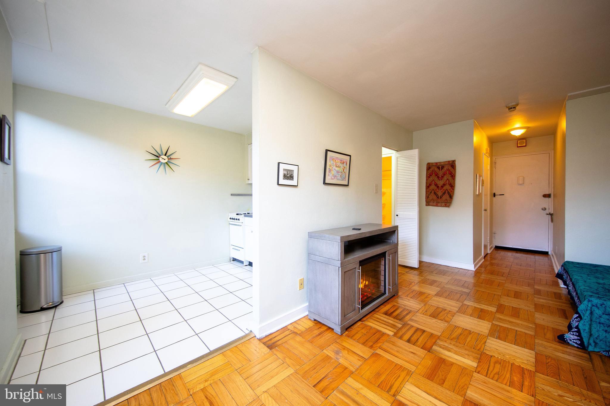 ART MUSEUM AREA - Residential