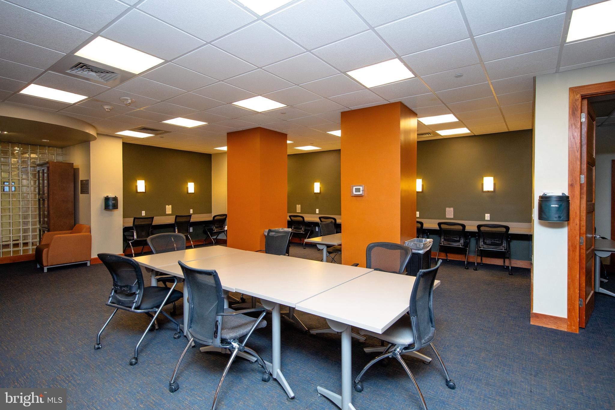 ART MUSEUM AREA - Residential