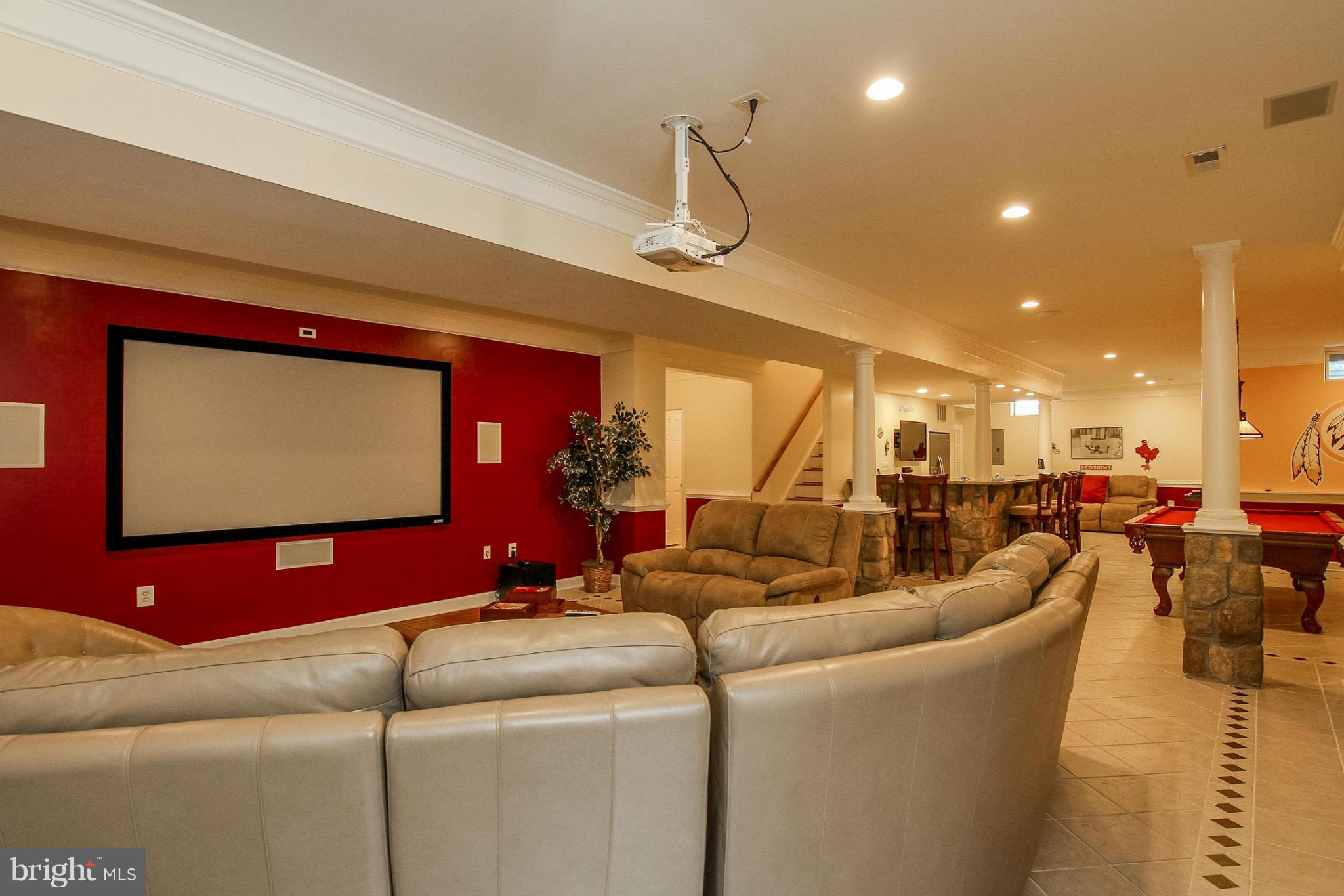 MACKENZIE MEADOWS - Residential