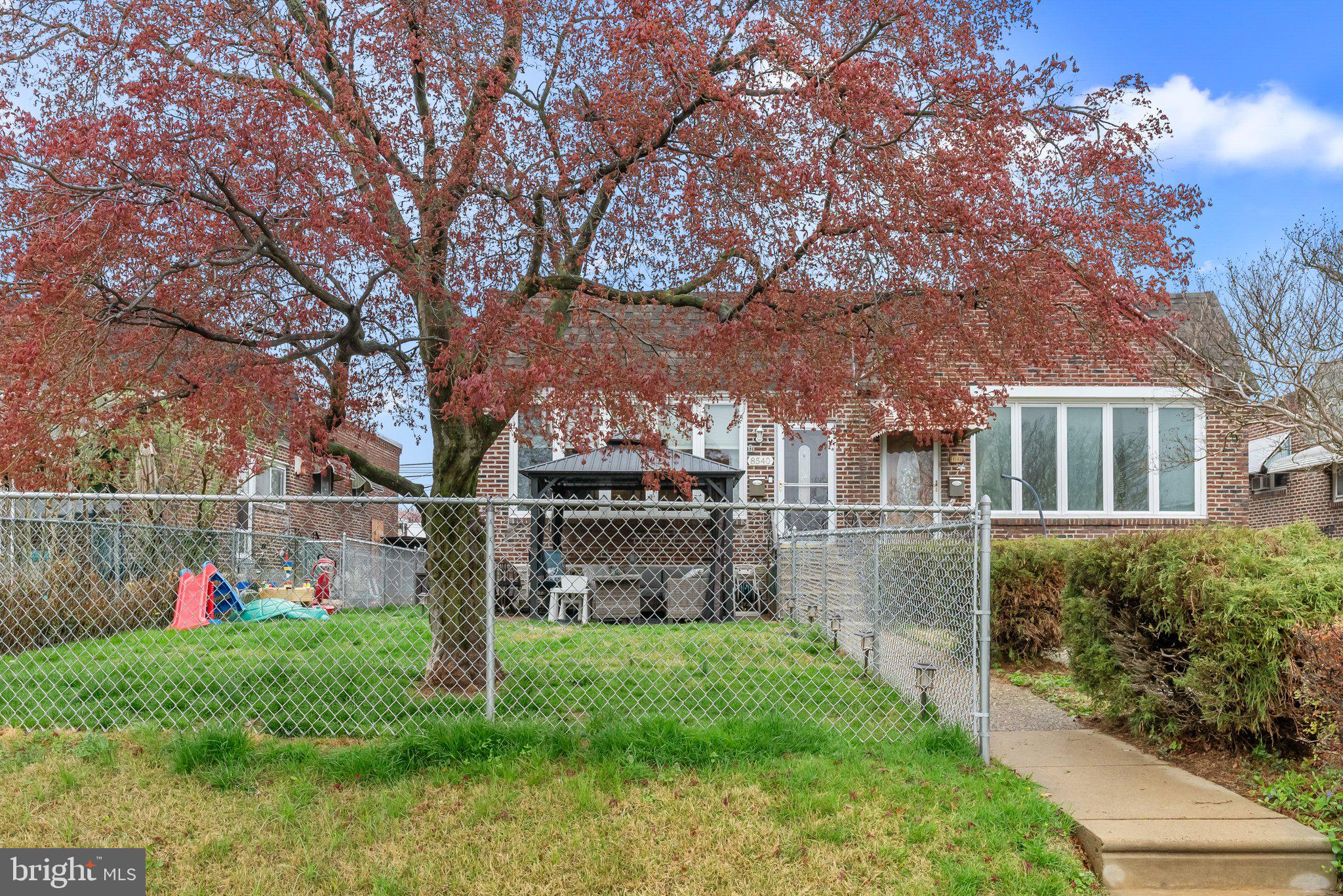 BELLS CORNER - Residential