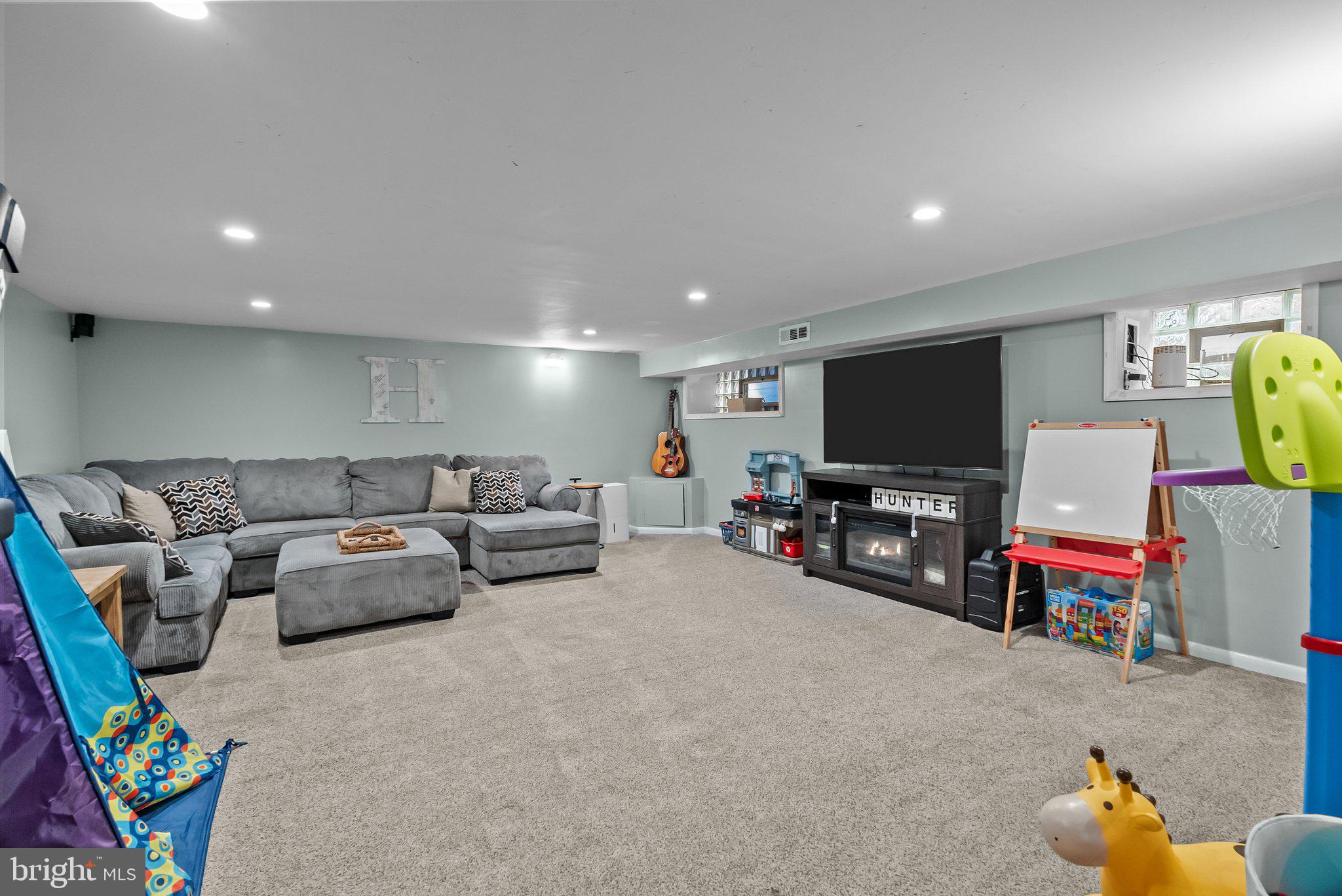 BELLS CORNER - Residential