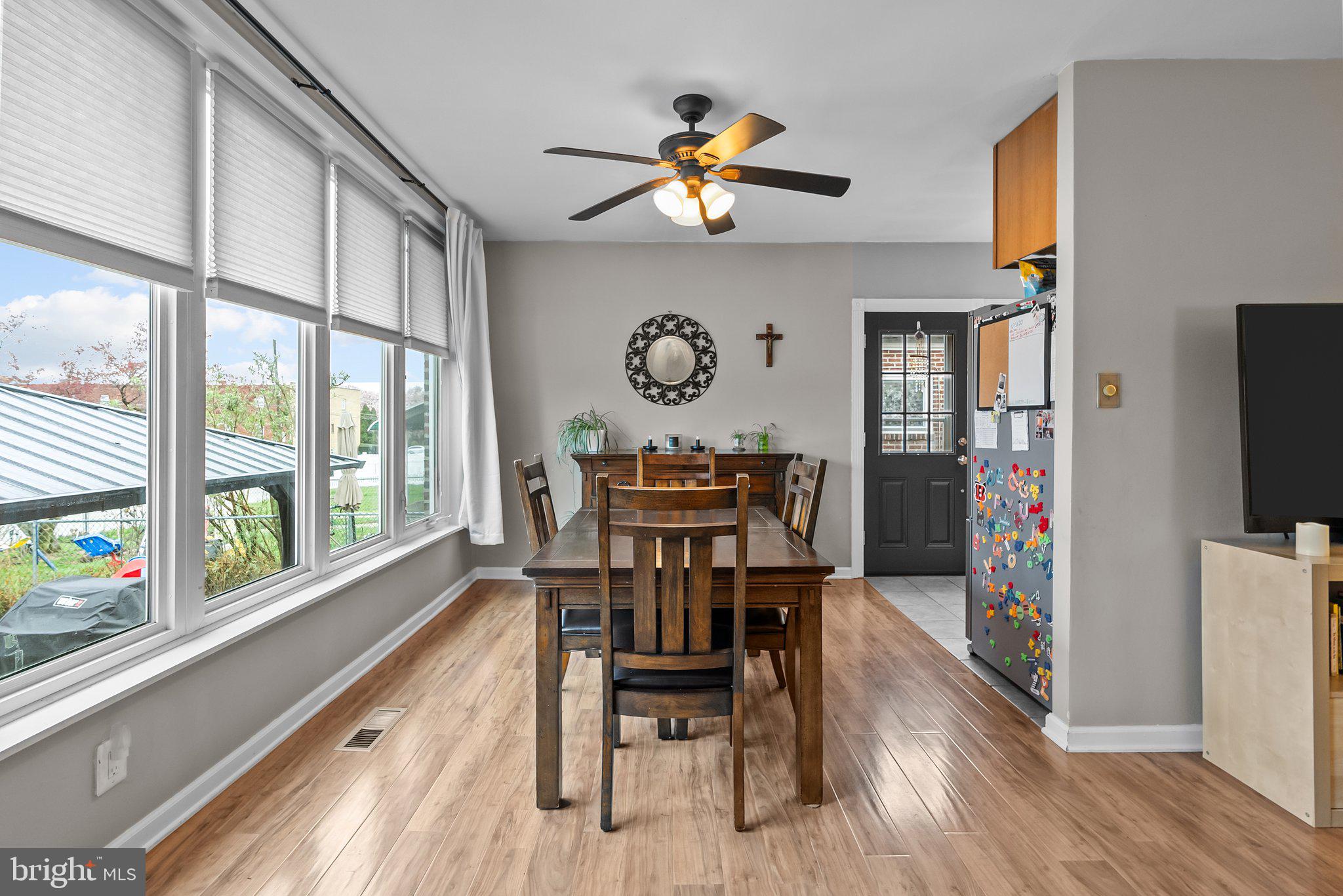 BELLS CORNER - Residential