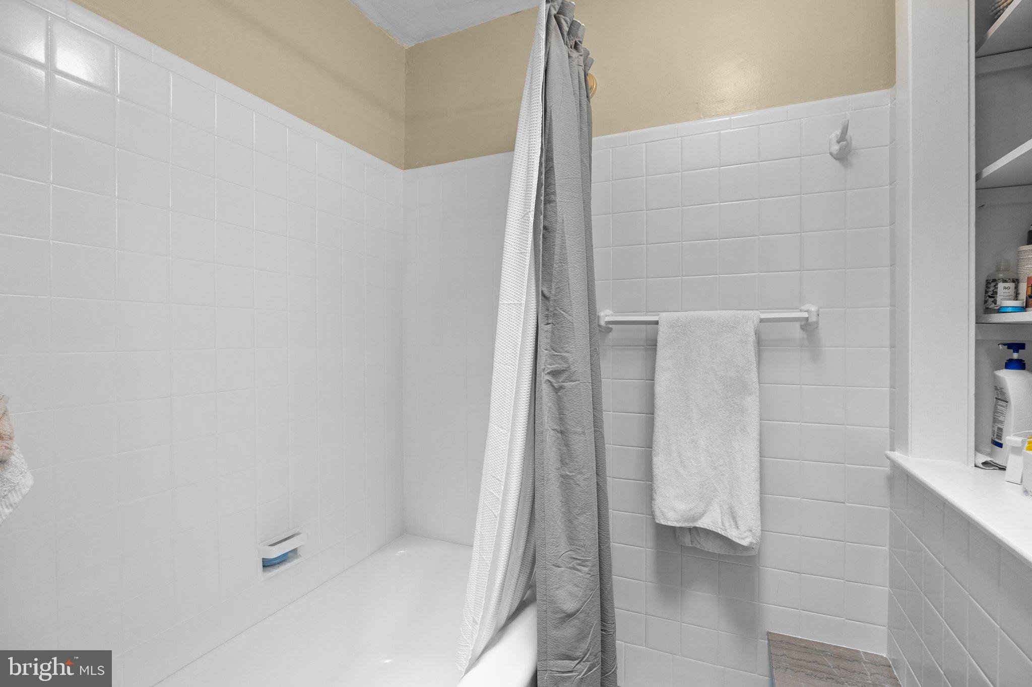 BELLS CORNER - Residential