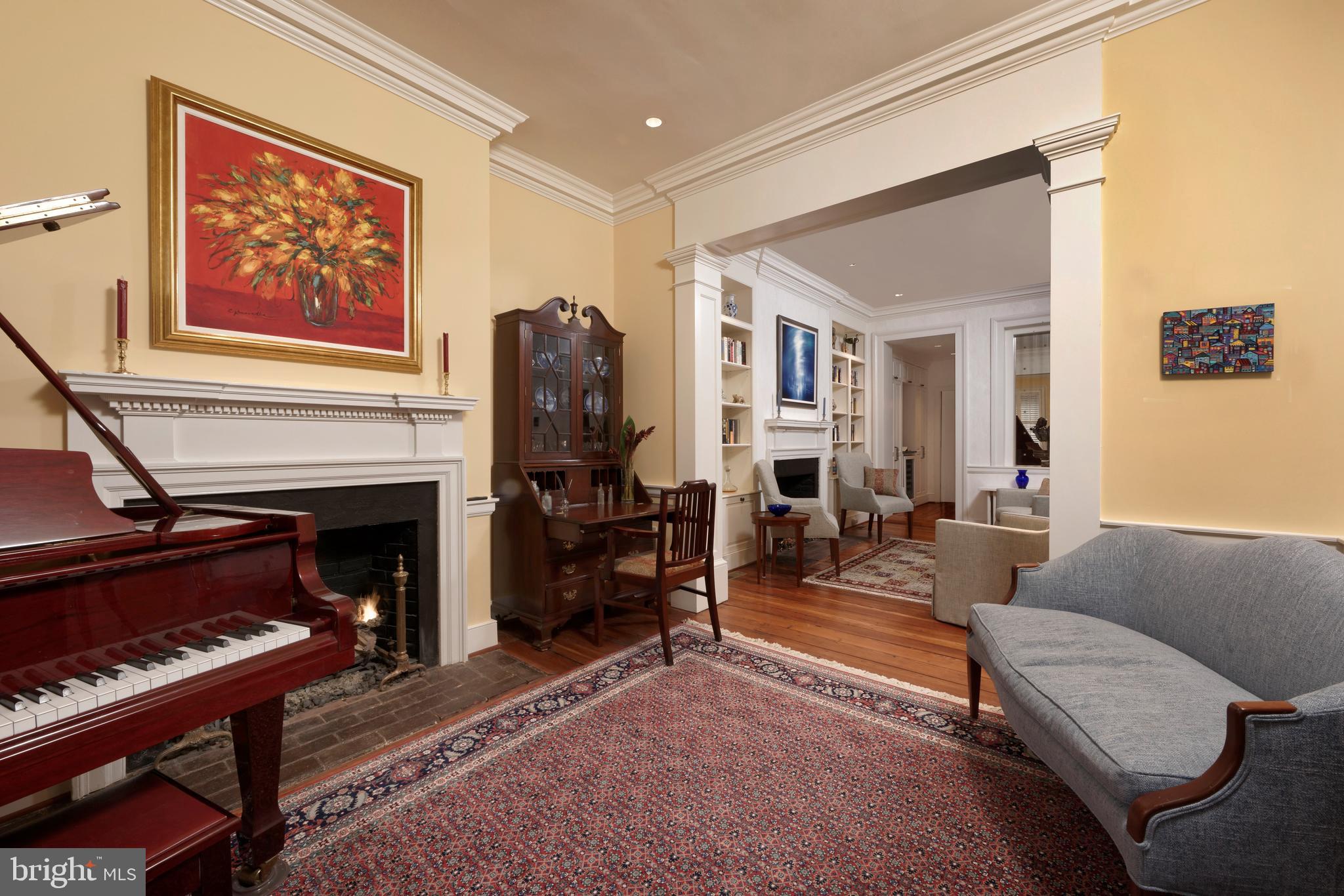 OLD TOWN ALEXANDRIA - Residential