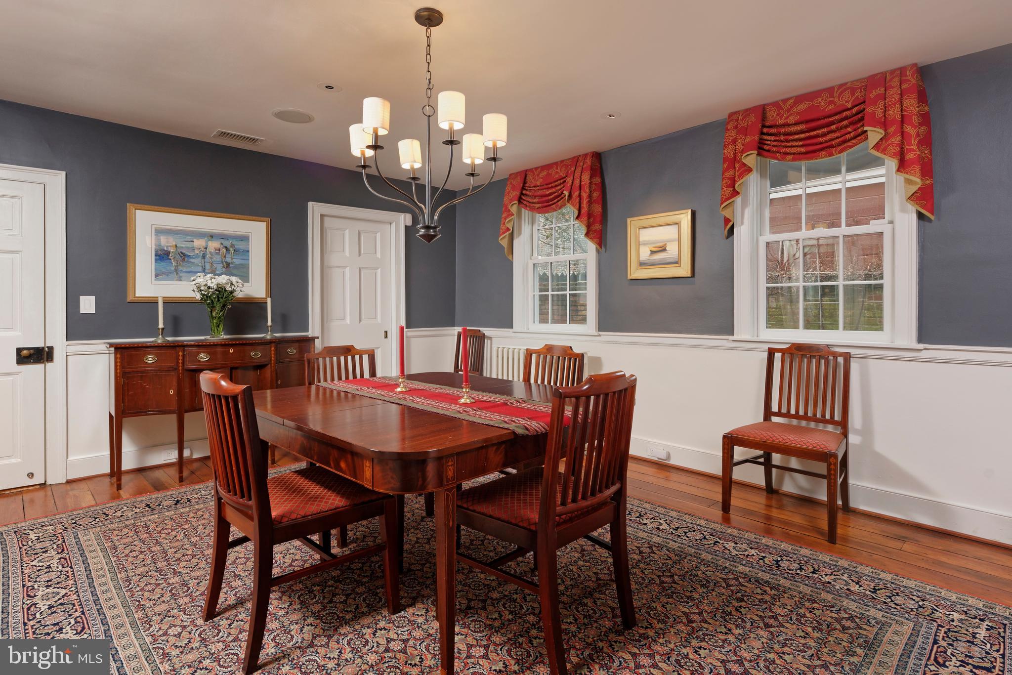 OLD TOWN ALEXANDRIA - Residential