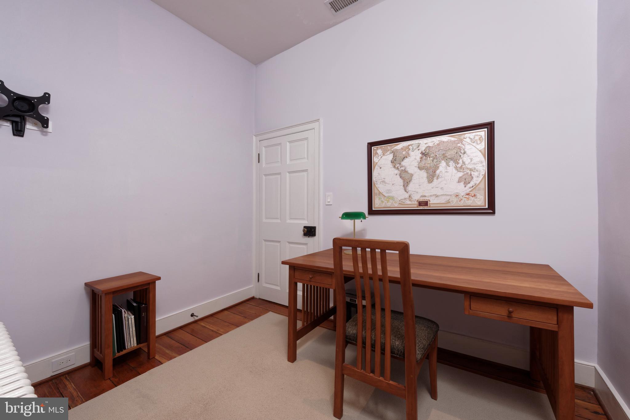 OLD TOWN ALEXANDRIA - Residential