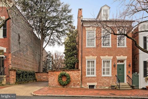 113-115 LEE STREET S ALEXANDRIA VA 22314