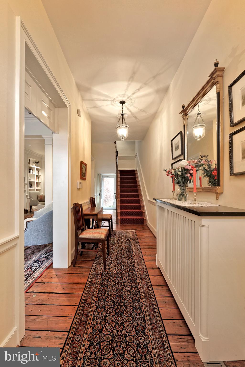 OLD TOWN ALEXANDRIA - Residential