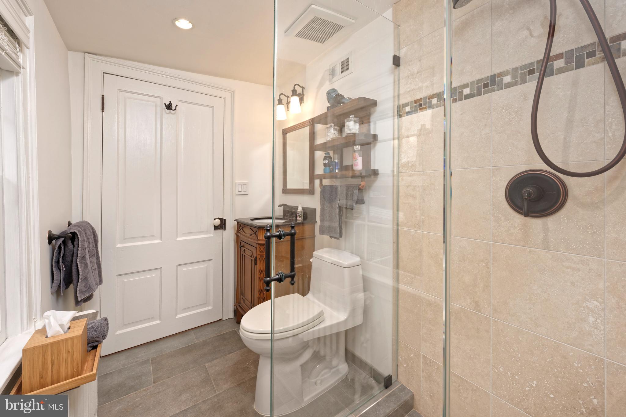 OLD TOWN ALEXANDRIA - Residential