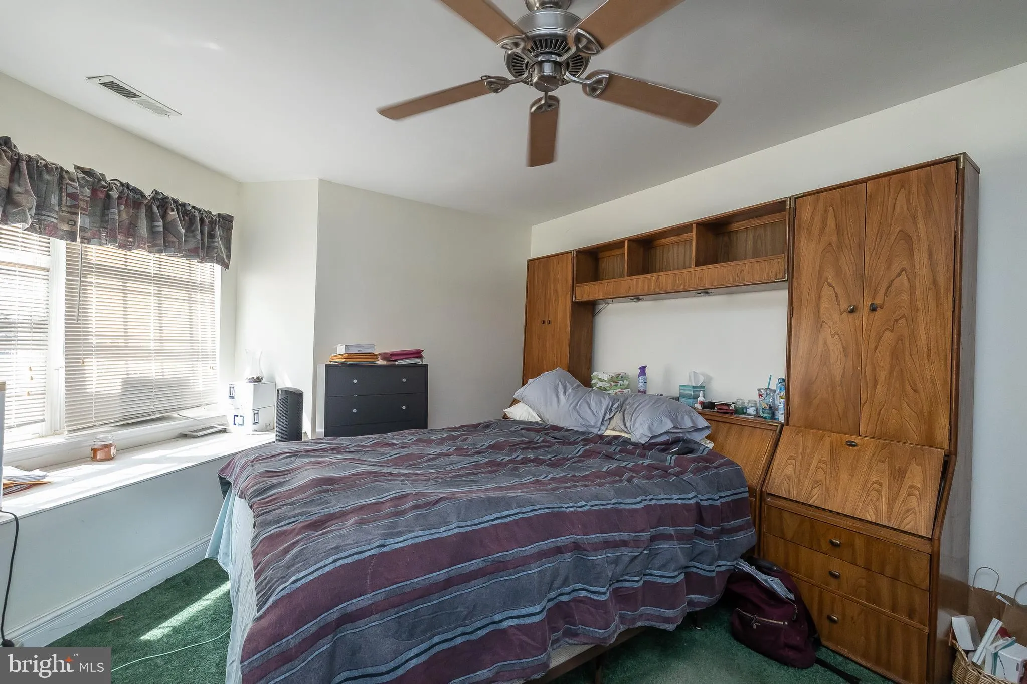 Egg Harbor Township, New Jersey 08234, United States, 5 Bedrooms Bedrooms, ,4 BathroomsBathrooms,Residential,Active,195040