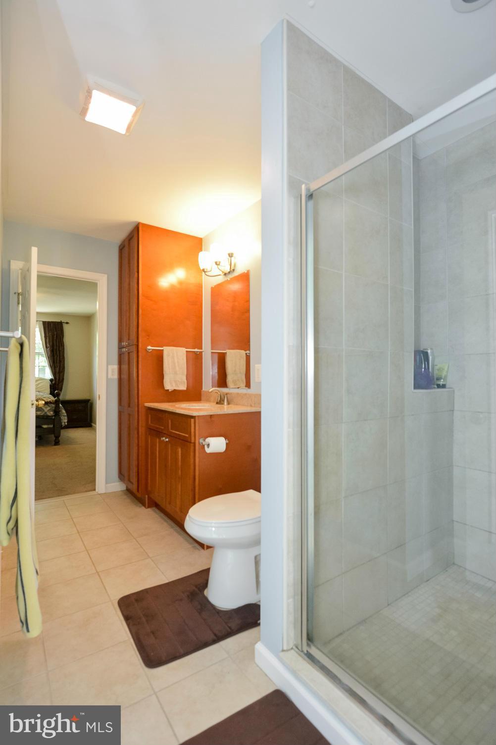 WOODLAND BEACH - Residential