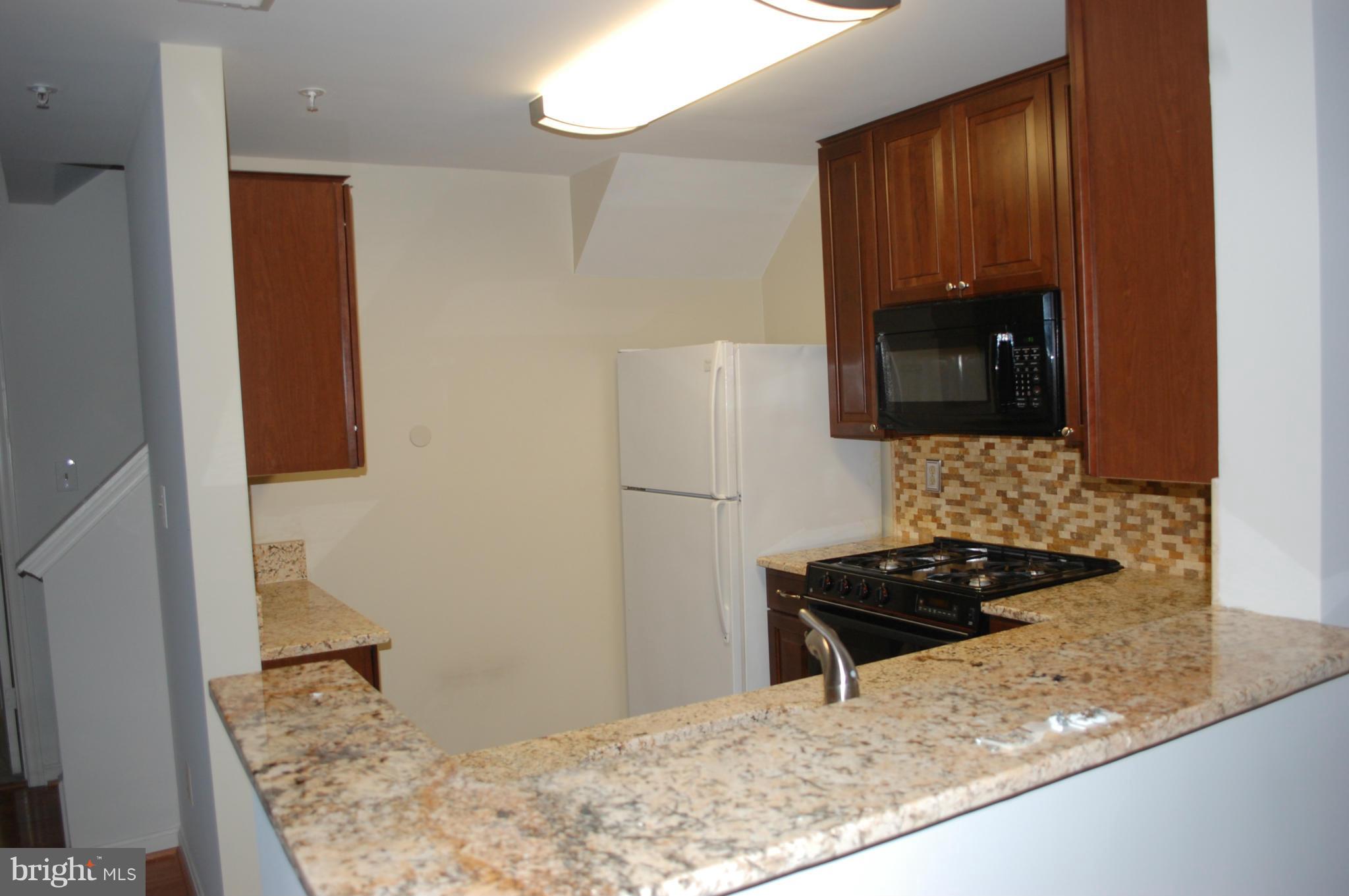 SUMMERHOUSE/SUMMERLAND - Residential Lease