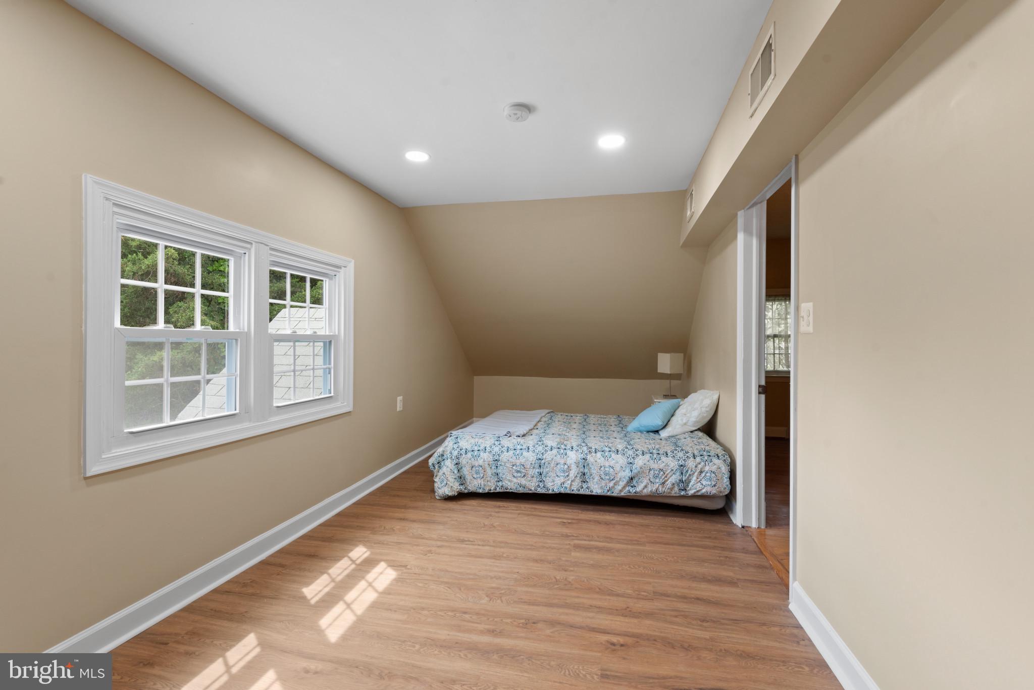 LINTHICUM HEIGHTS - Residential