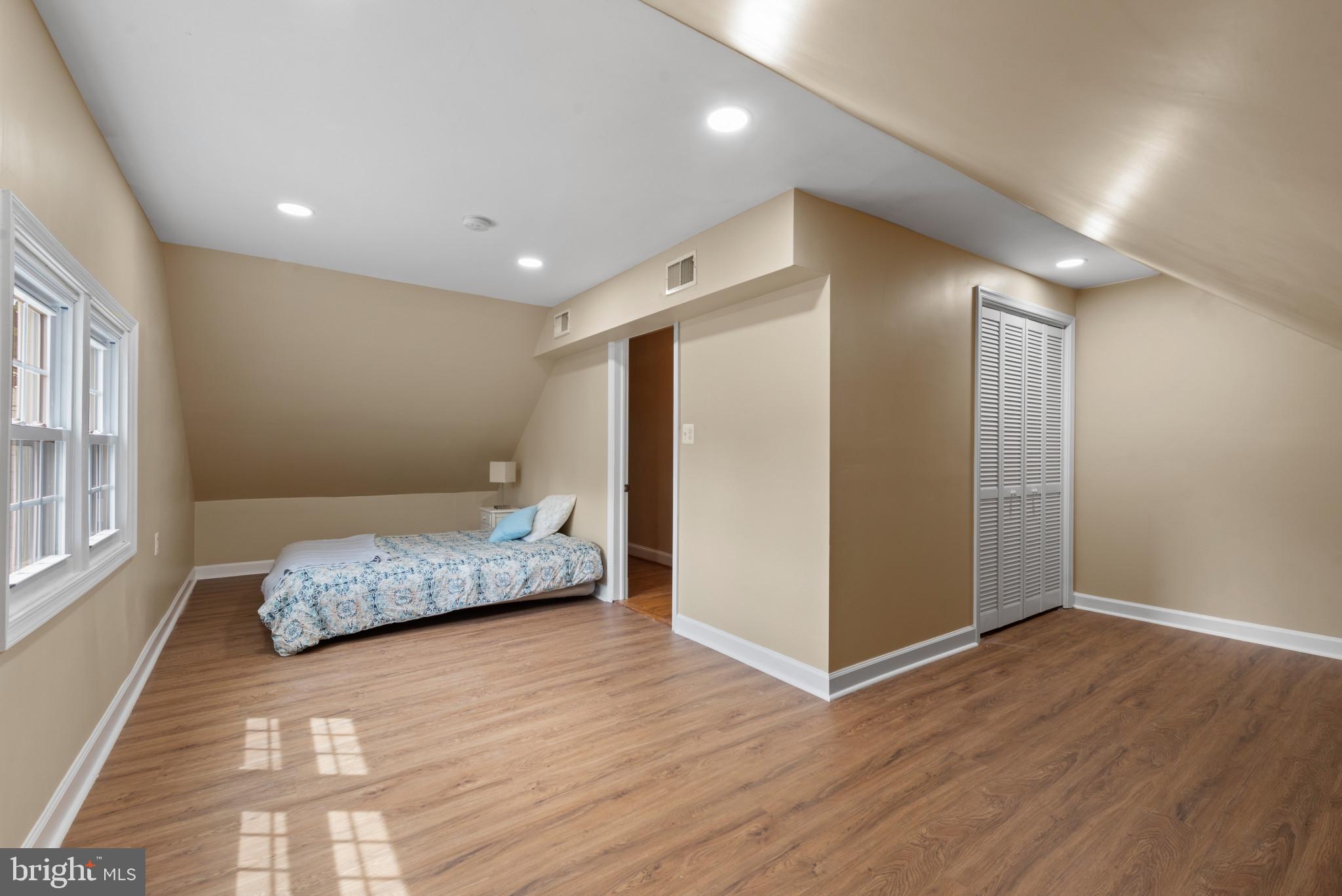 LINTHICUM HEIGHTS - Residential