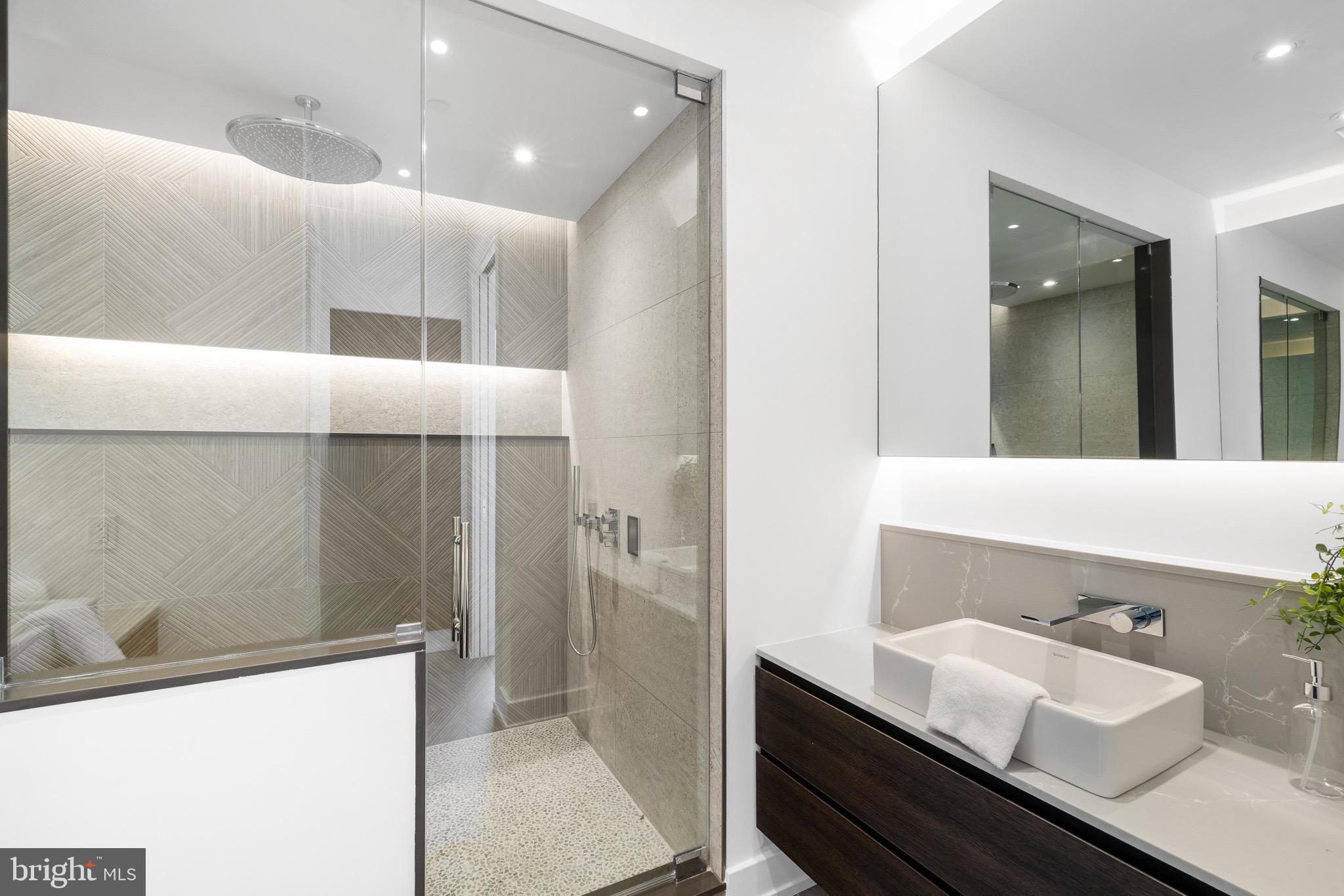 OLD CITY - Residential