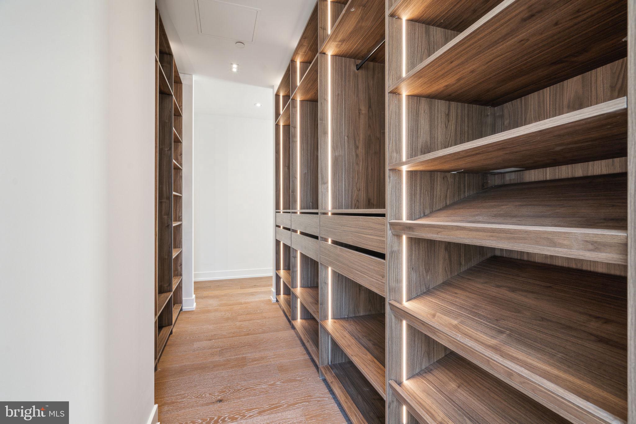 OLD CITY - Residential