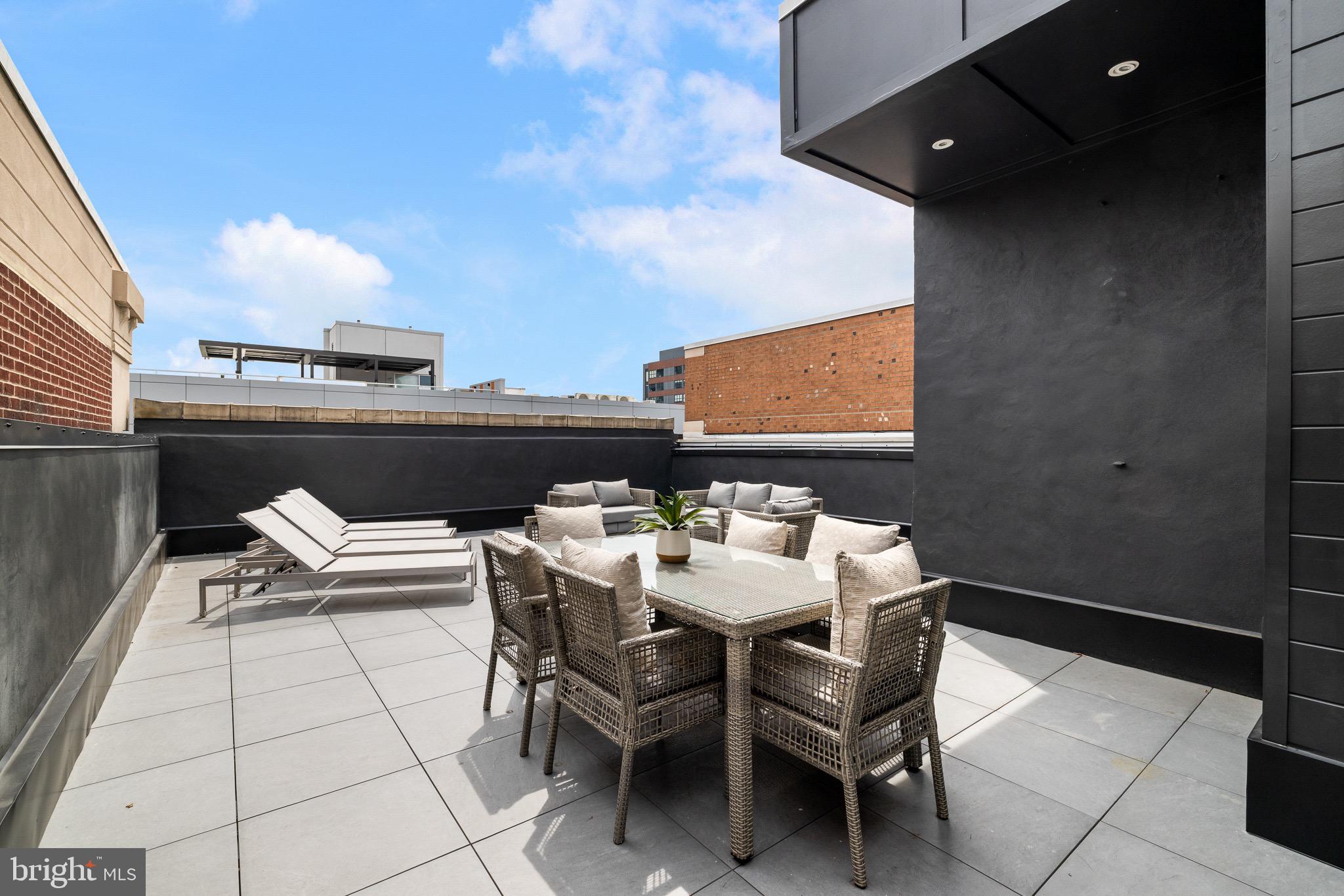 OLD CITY - Residential